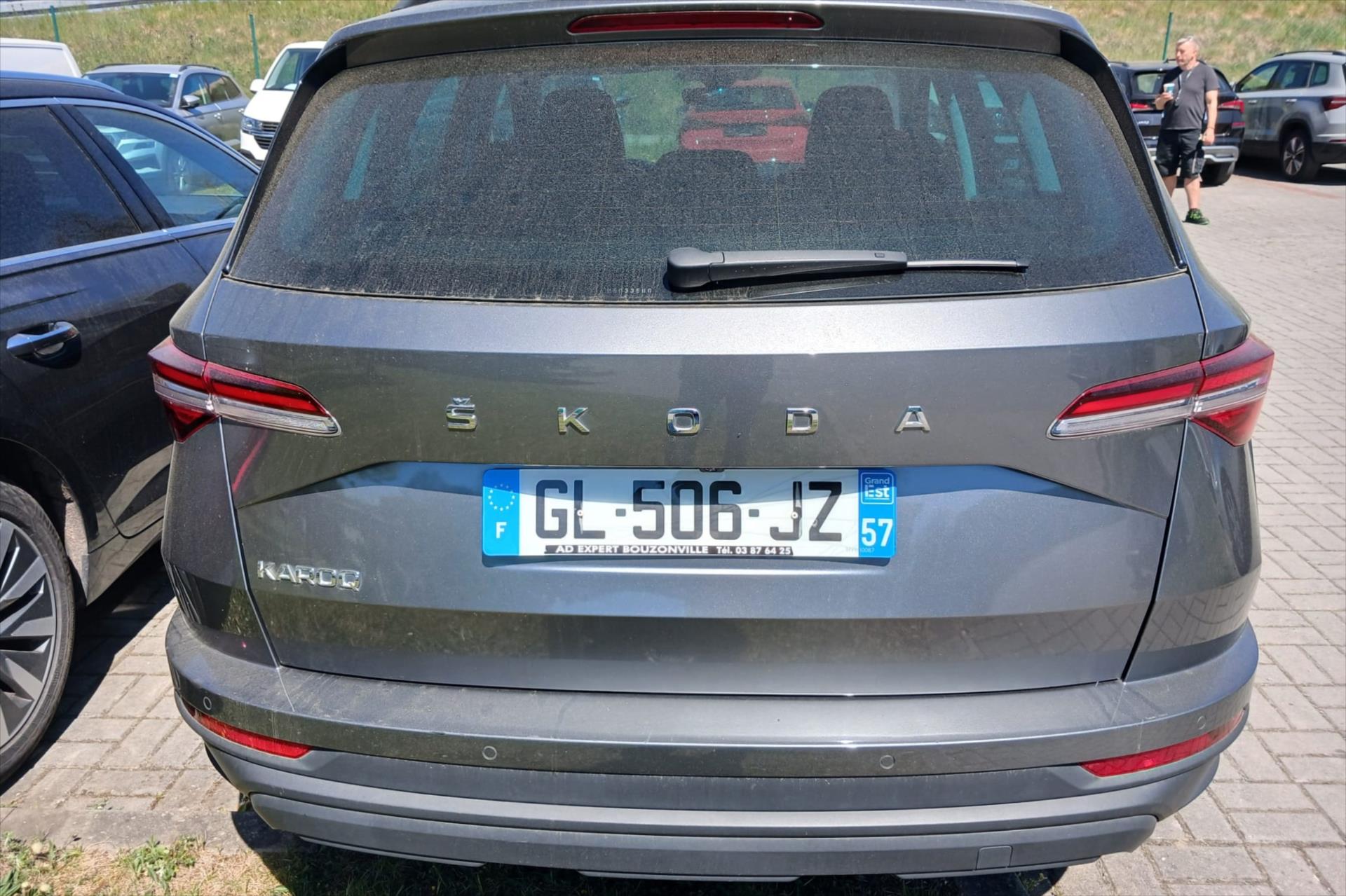 Hlavní fotografie vozu Škoda Karoq 2,0 TDI 85kW DSG Ambition VŮZ PŘIPRAVUJEME K PRODEJI (4)