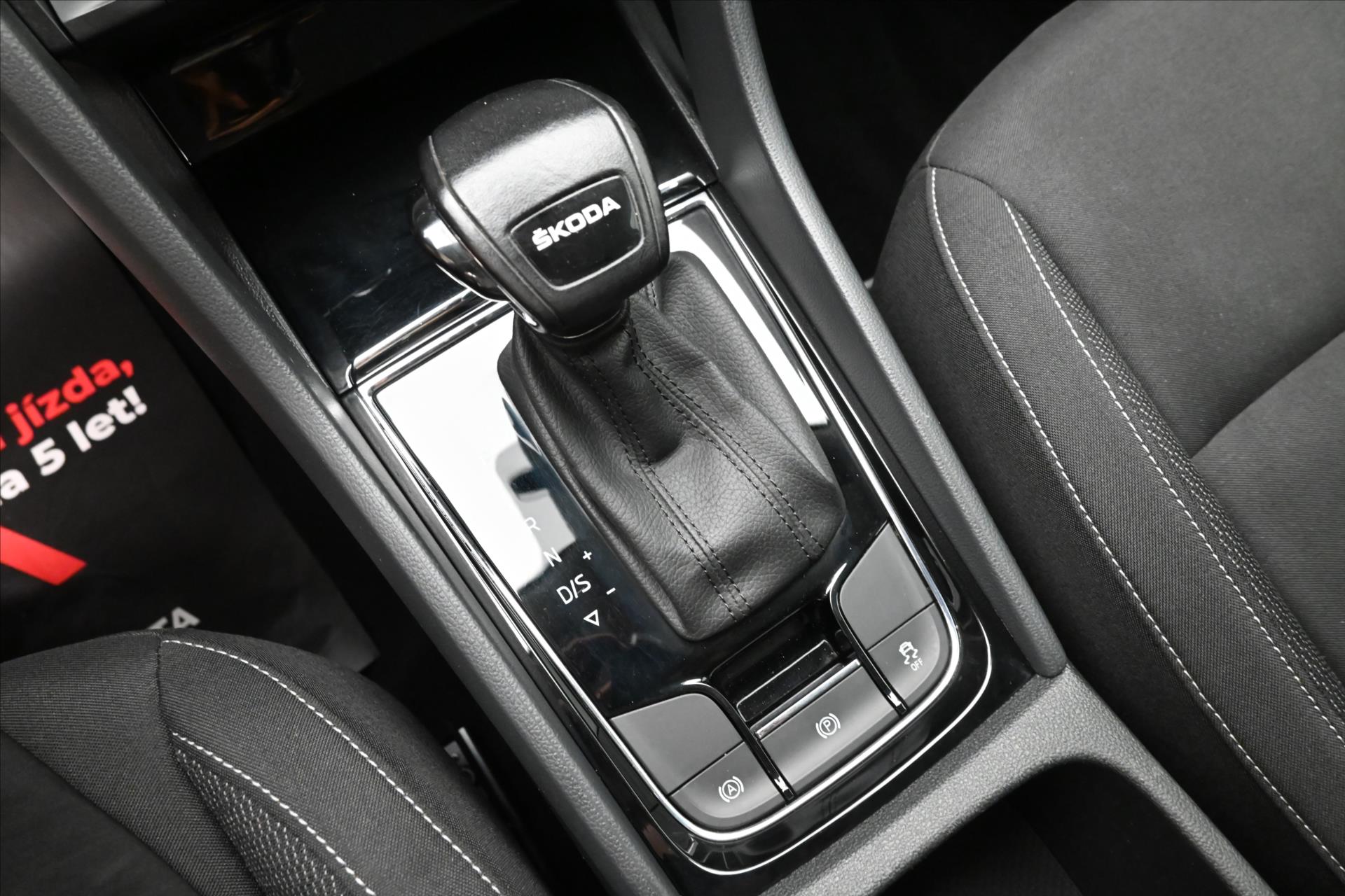 Main photo of the car Skoda Karoq 2.0 TDI 85kW DSG Ambition Warranty up to 5 years (22)