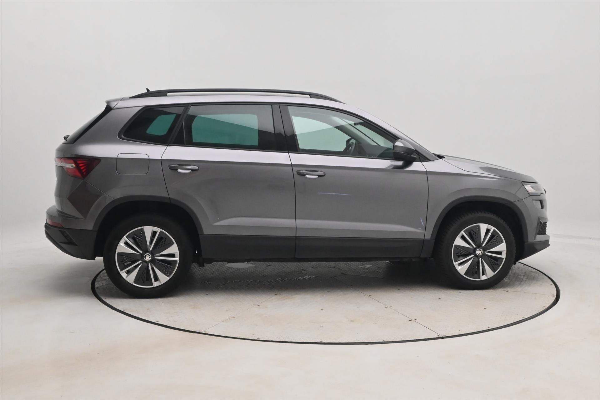 Hlavní fotografie vozu Škoda Karoq 2,0 TDI 85kW DSG EL.KUFR NAVI Záruka až 5 let (5)