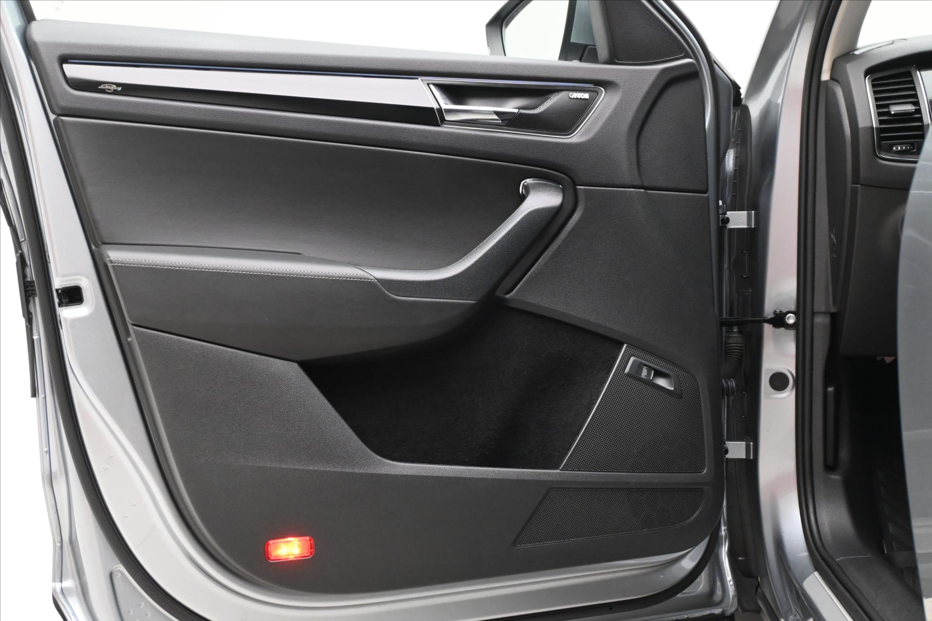 Hlavní fotografie vozu Škoda Kodiaq 1,5 TSI 110 kW Style DSG Záruka až 5 let (25)