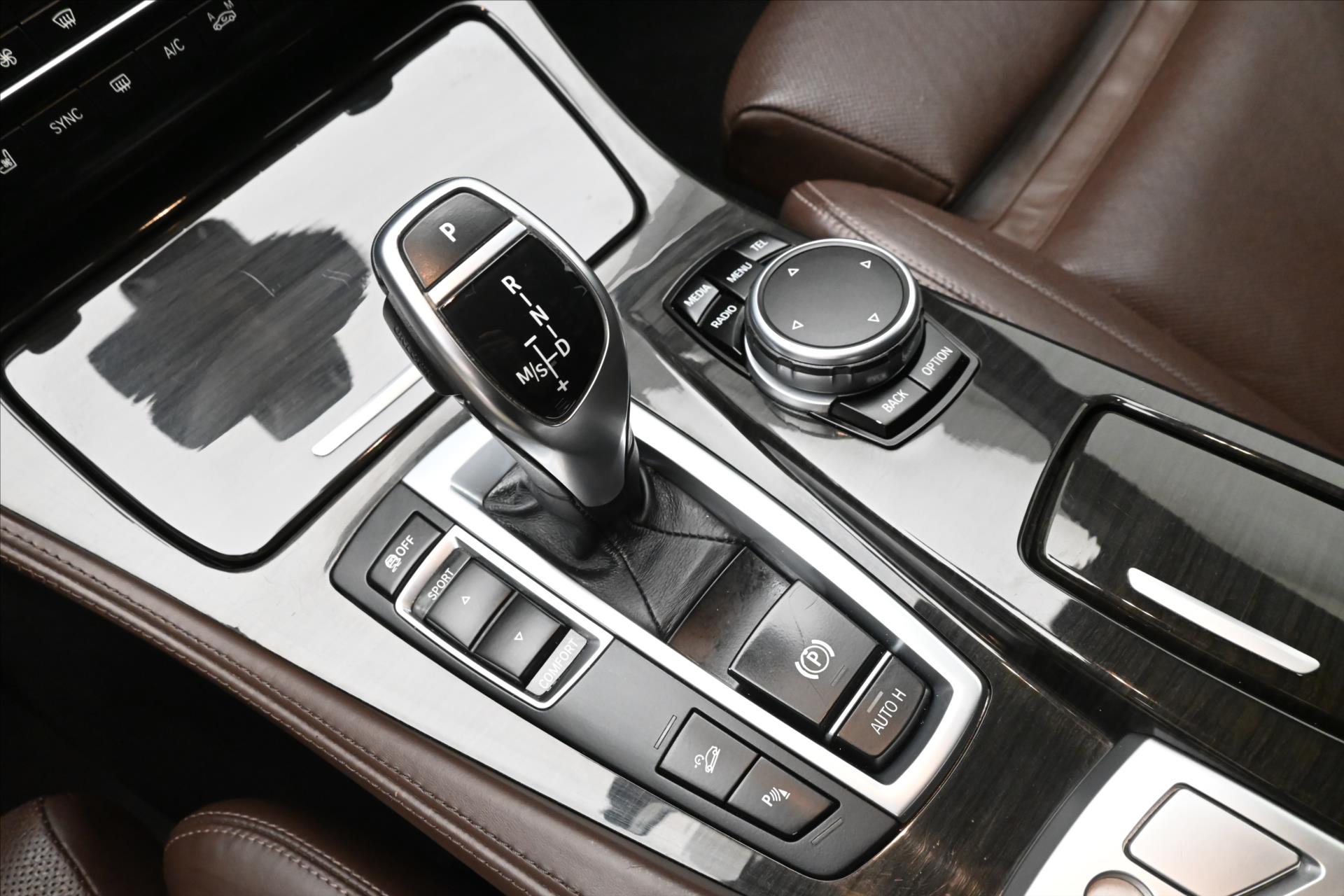 Hlavní fotografie vozu BMW Řada 5 3,0 530d 190kW xDrive M-Packet Záruka až 5 let (21)