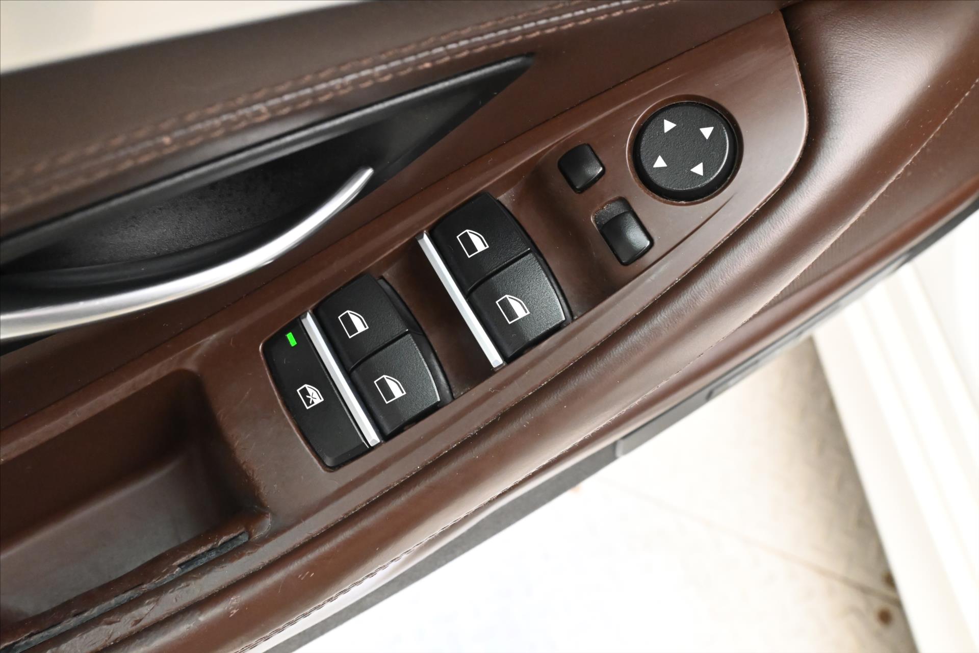 Hlavní fotografie vozu BMW Řada 5 3,0 530d 190kW xDrive M-Packet Záruka až 5 let (24)