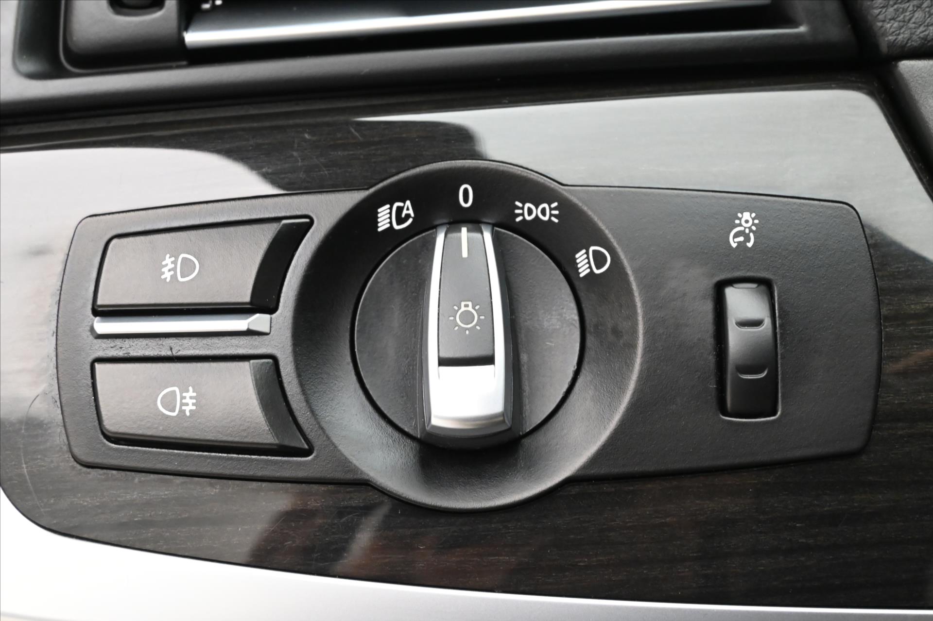 Hlavní fotografie vozu BMW Řada 5 3,0 530d 190kW xDrive M-Packet Záruka až 5 let (25)