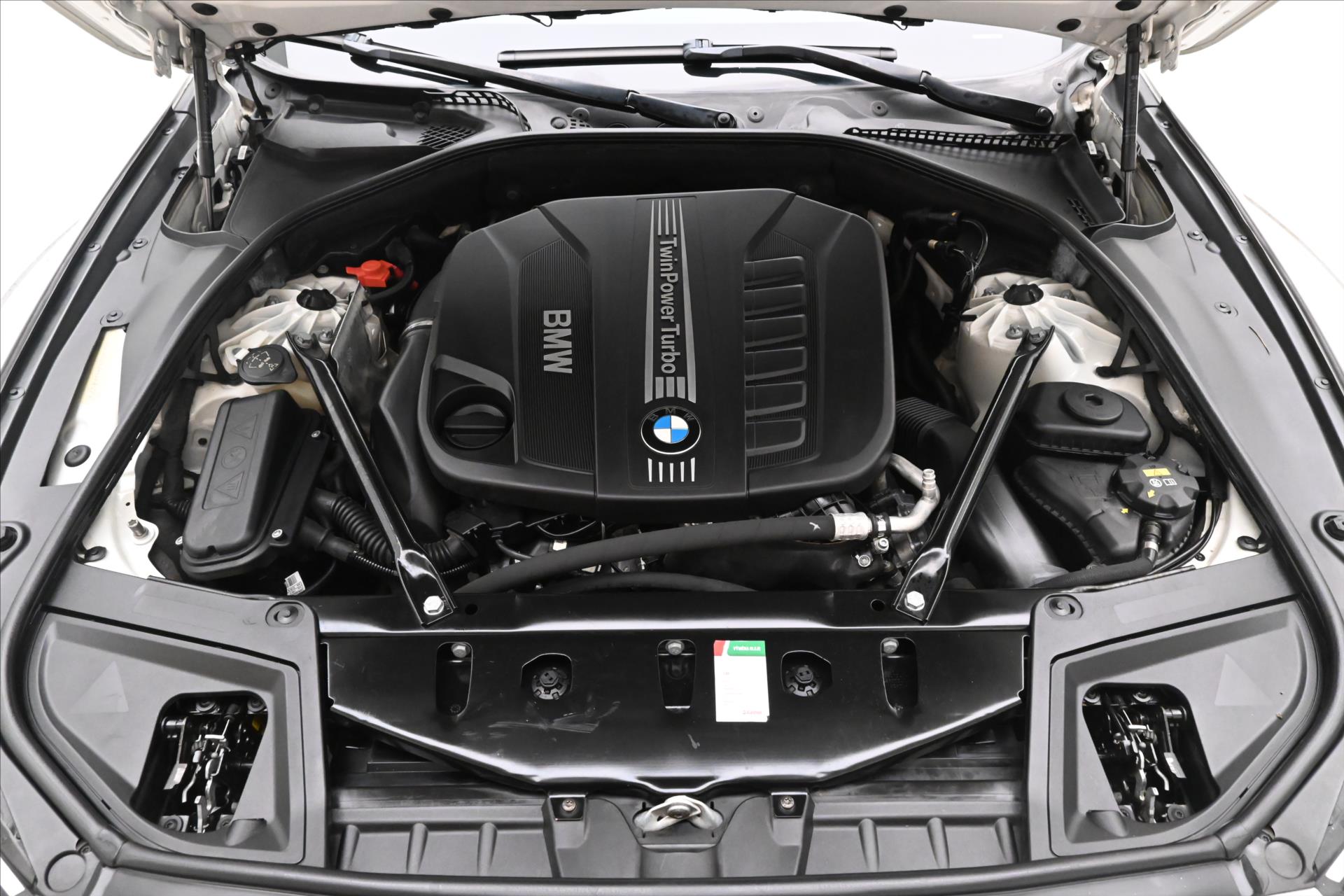 Hlavní fotografie vozu BMW Řada 5 3,0 530d 190kW xDrive M-Packet Záruka až 5 let (9)