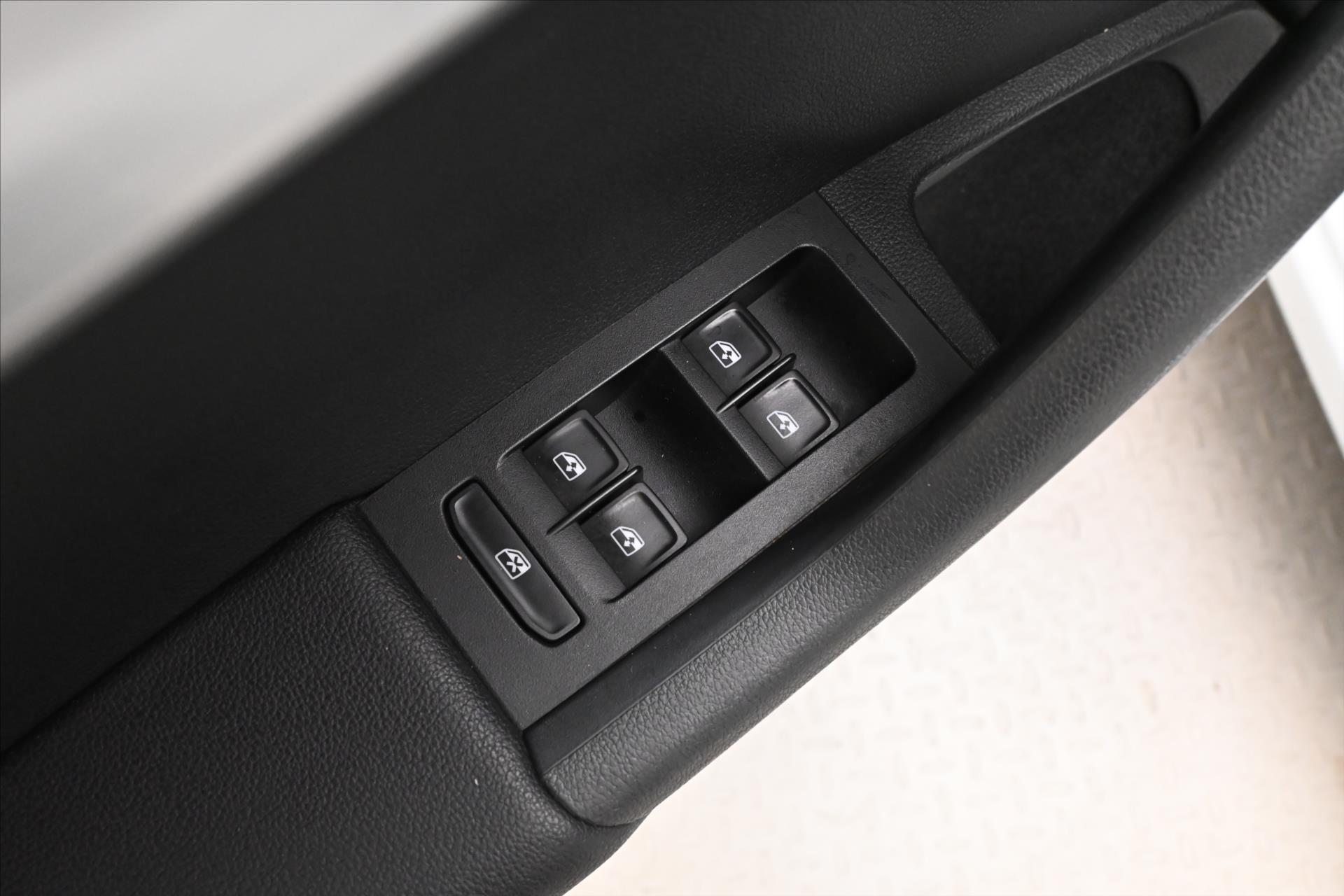 Hlavní fotografie vozu Škoda Octavia 1,6 TDI 85kW Ambition Záruka až 5 let (25)