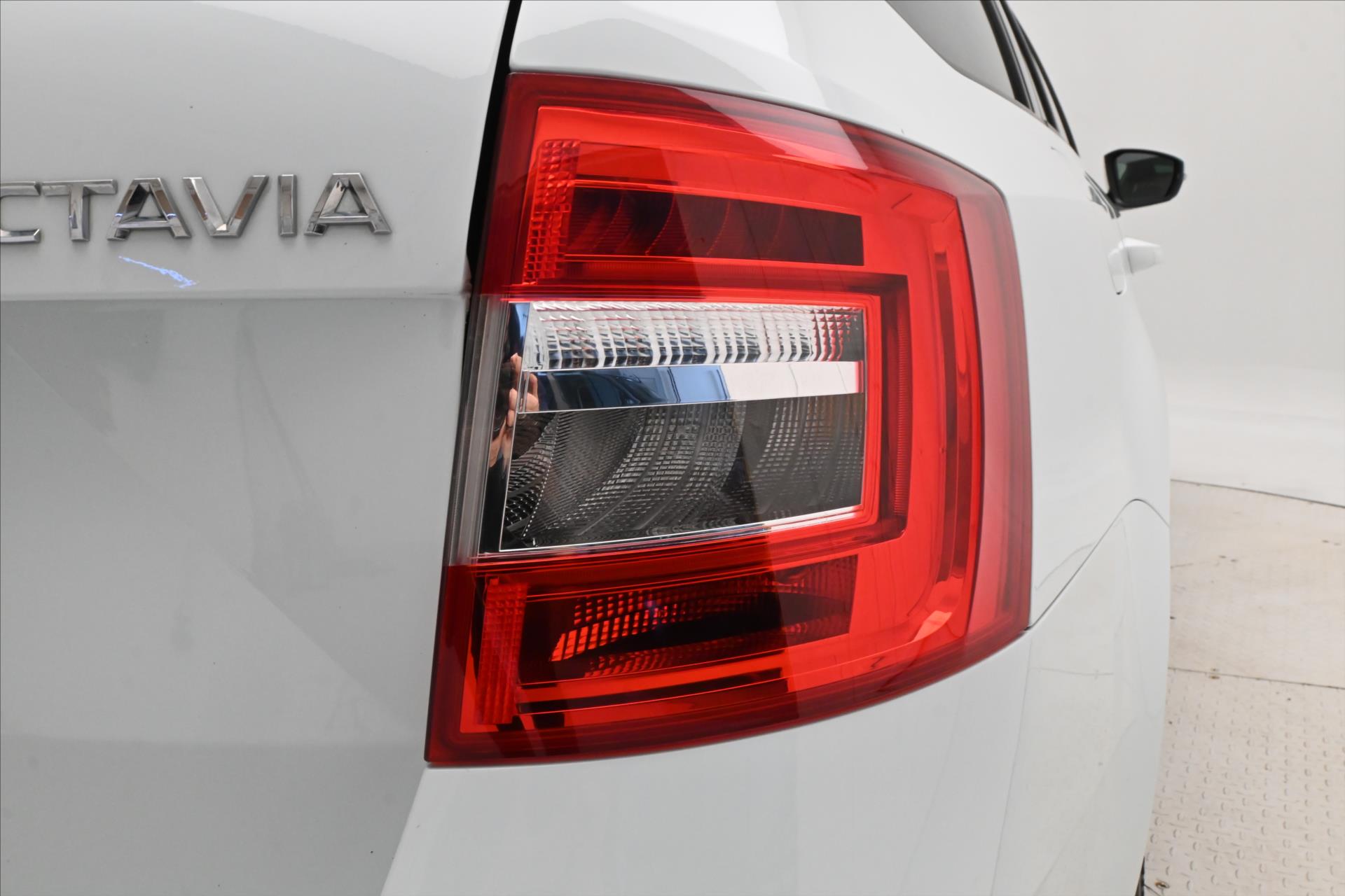 Hlavní fotografie vozu Škoda Octavia 1,6 TDI 85kW Ambition Záruka až 5 let (30)
