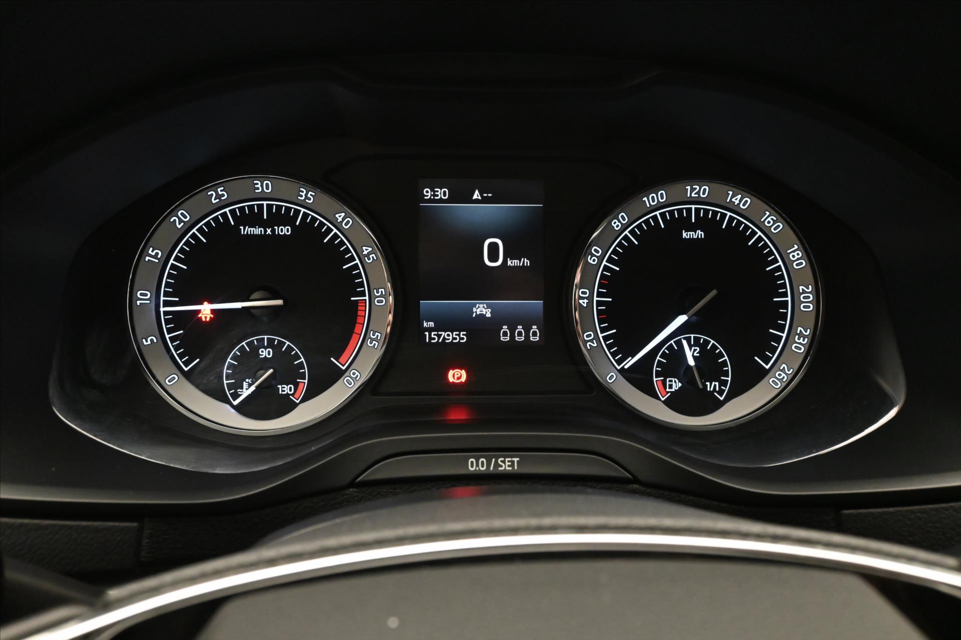 Hlavní fotografie vozu Škoda Karoq 2,0 TDI 110 kW Clever Záruka až 5 let (16)