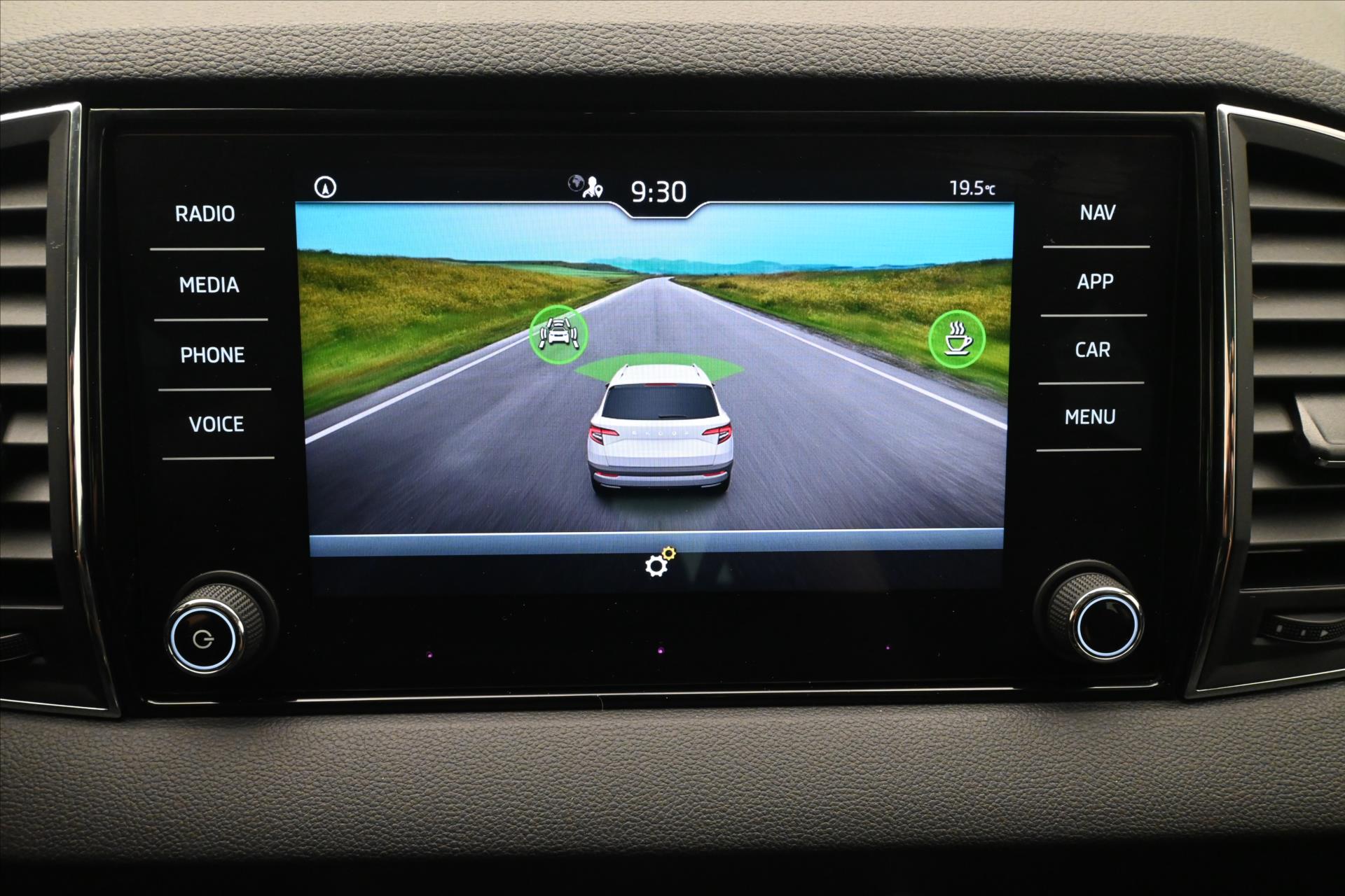 Main photo of the car Skoda Karoq 2.0 TDI 110 kW Clever Warranty up to 5 years (20)