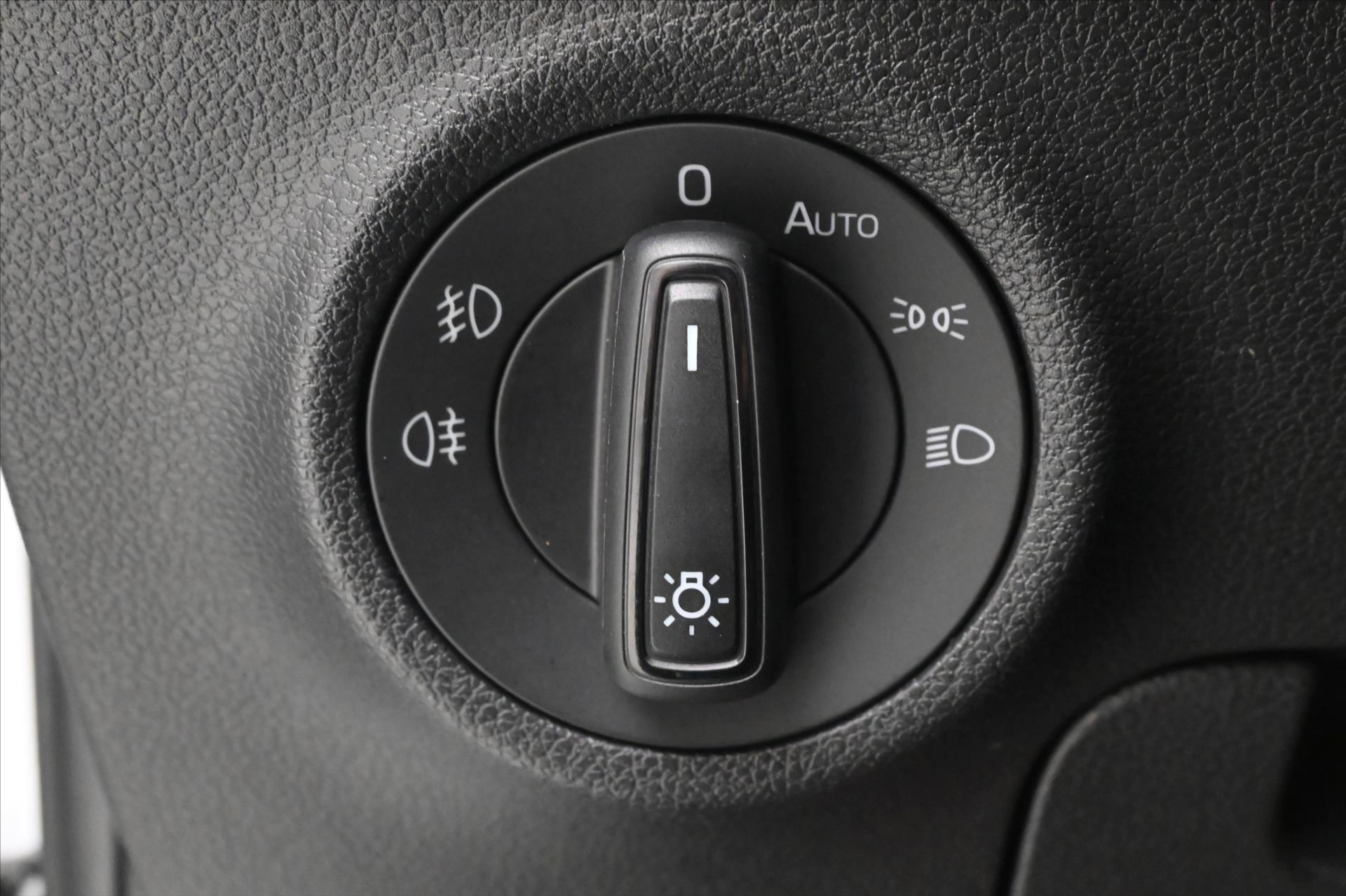 Main photo of the car Skoda Karoq 2.0 TDI 110 kW Clever Warranty up to 5 years (28)