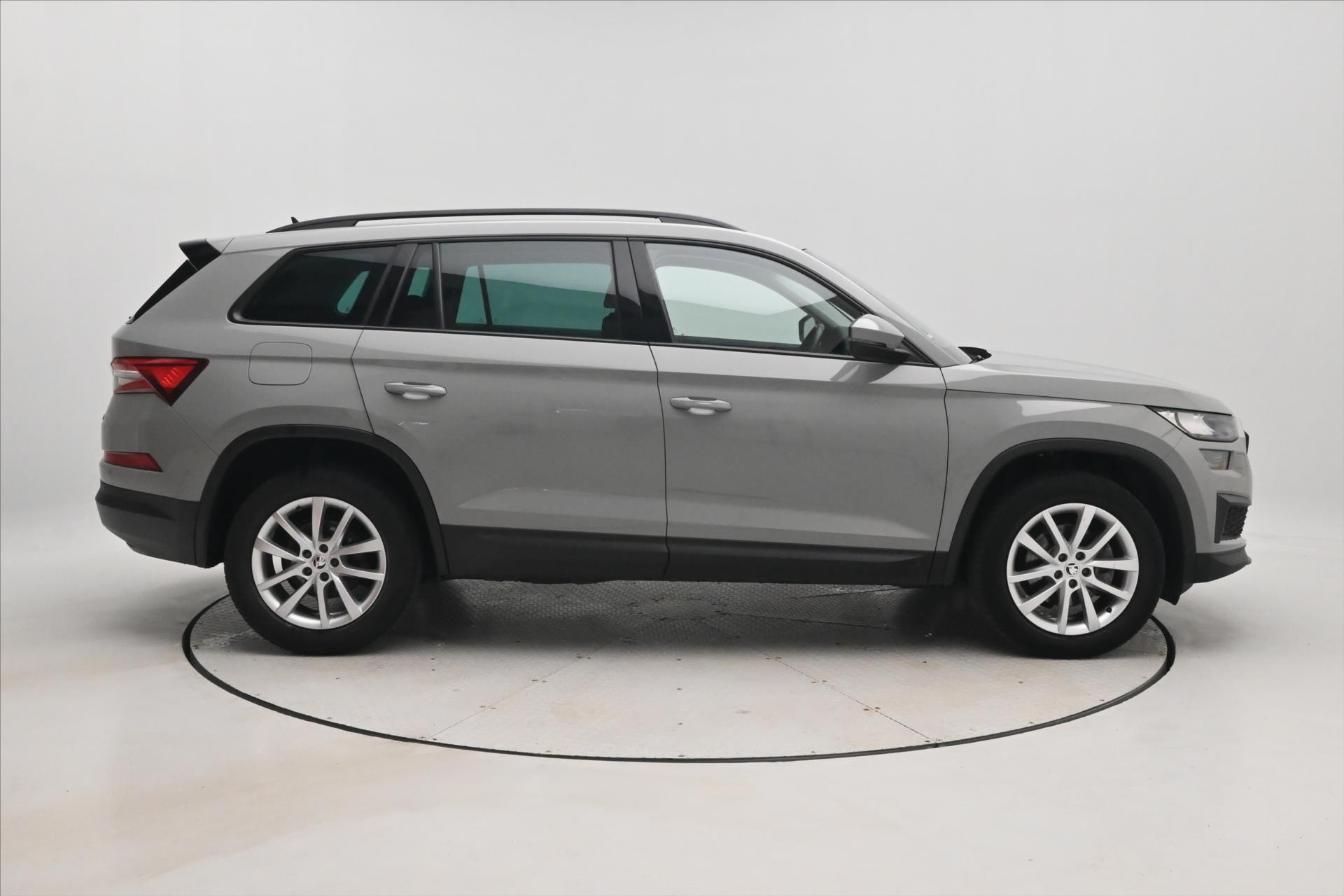 Hlavní fotografie vozu Škoda Kodiaq 2,0 TDI 110kW DSG 4x4 Záruka až 5 let (4)