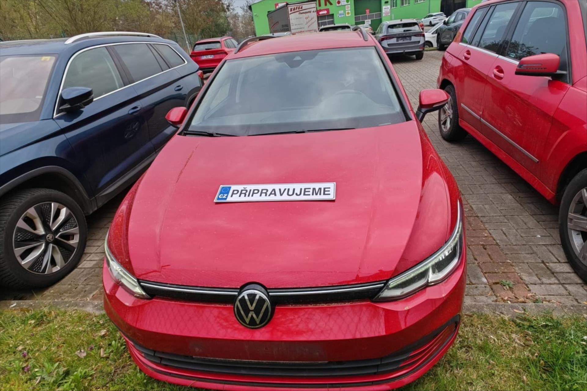 Volkswagen Golf 2,0 TDI 110kW DSG Life VŮZ PŘIPRAVUJEME K PRODEJI
