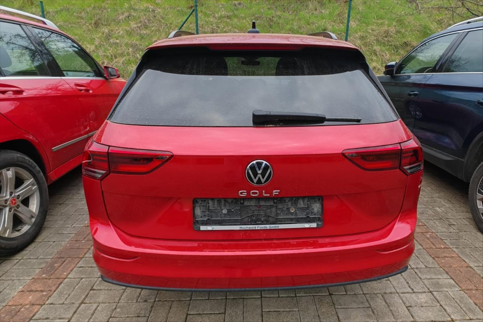 Hlavní fotografie vozu Volkswagen Golf 2,0 TDI 110kW DSG Life VŮZ PŘIPRAVUJEME K PRODEJI (4)