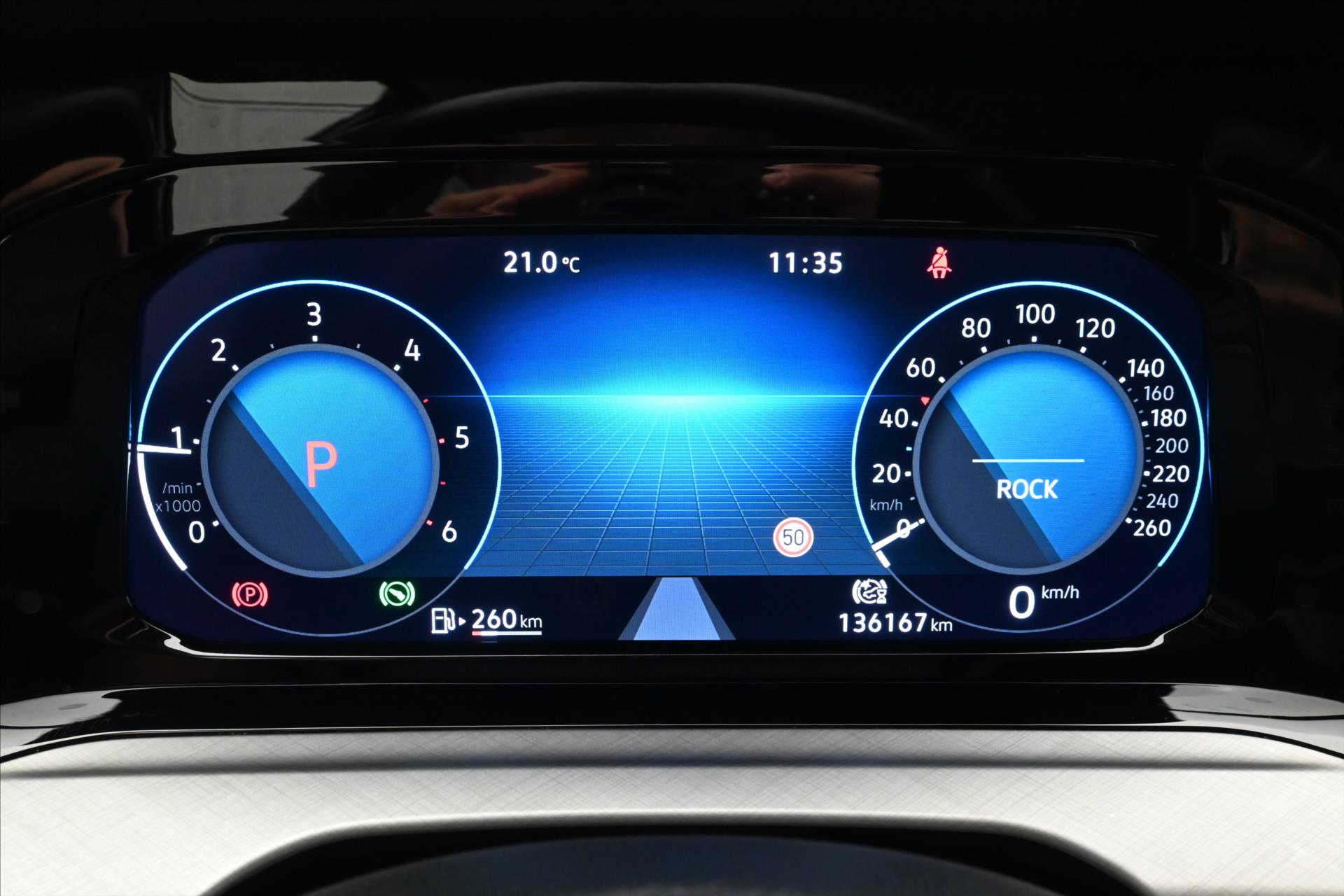 Hlavní fotografie vozu Volkswagen Golf 2,0 TDI 110kW DSG Life Záruka až 5 let (16)