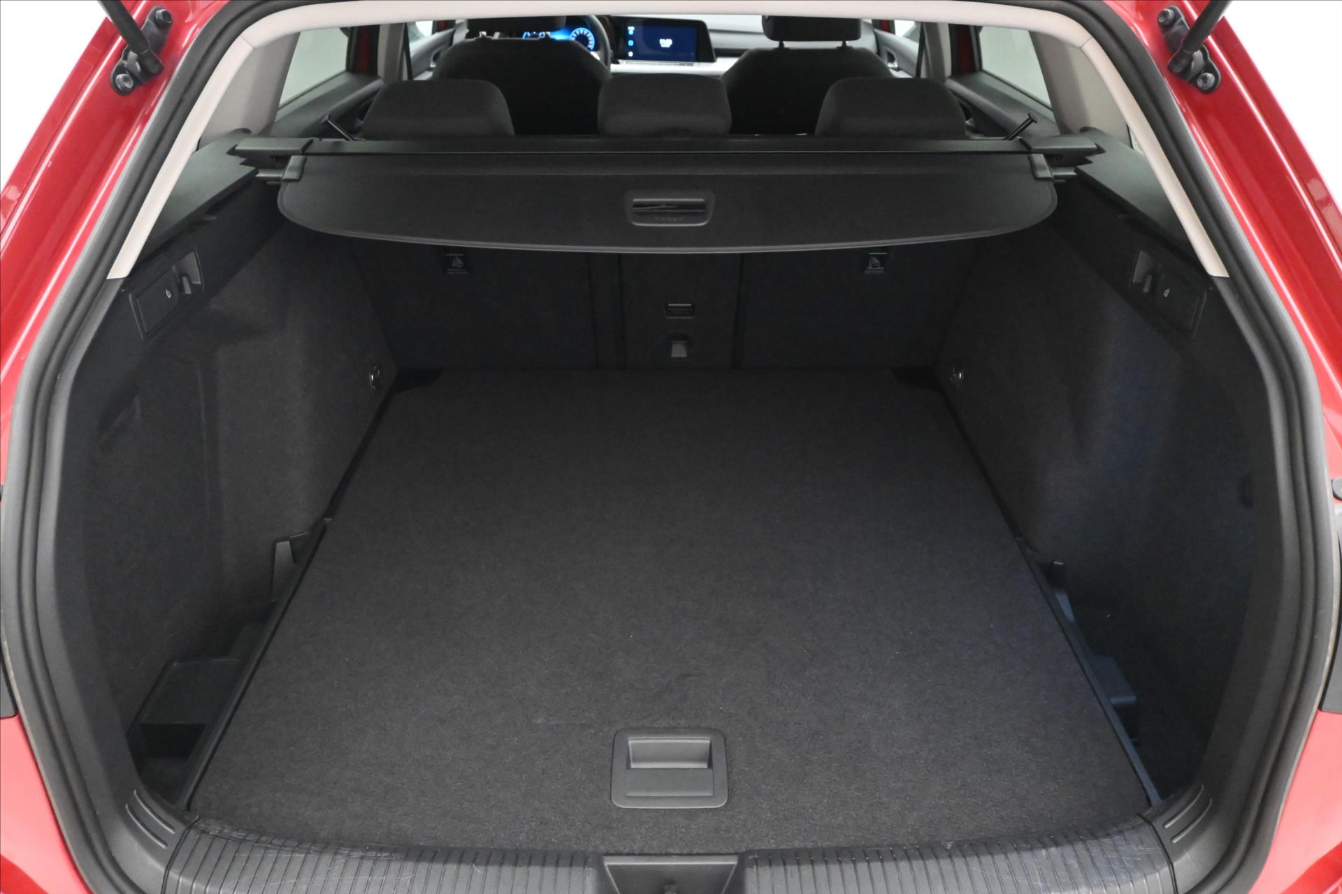 Main photo of the car Volkswagen Golf 2.0 TDI 110kW DSG Life Warranty up to 5 years (11)