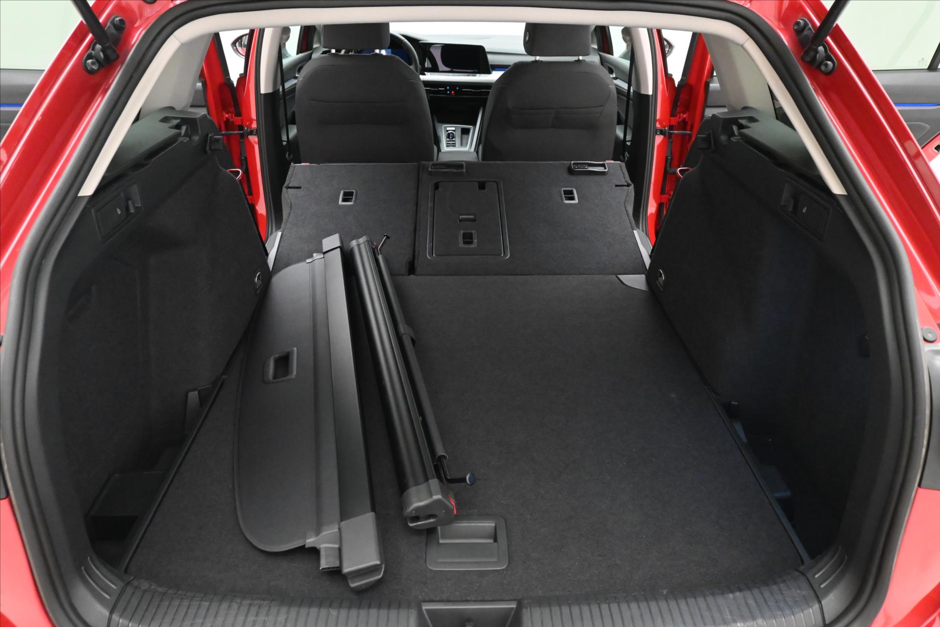 Main photo of the car Volkswagen Golf 2.0 TDI 110kW DSG Life Warranty up to 5 years (12)