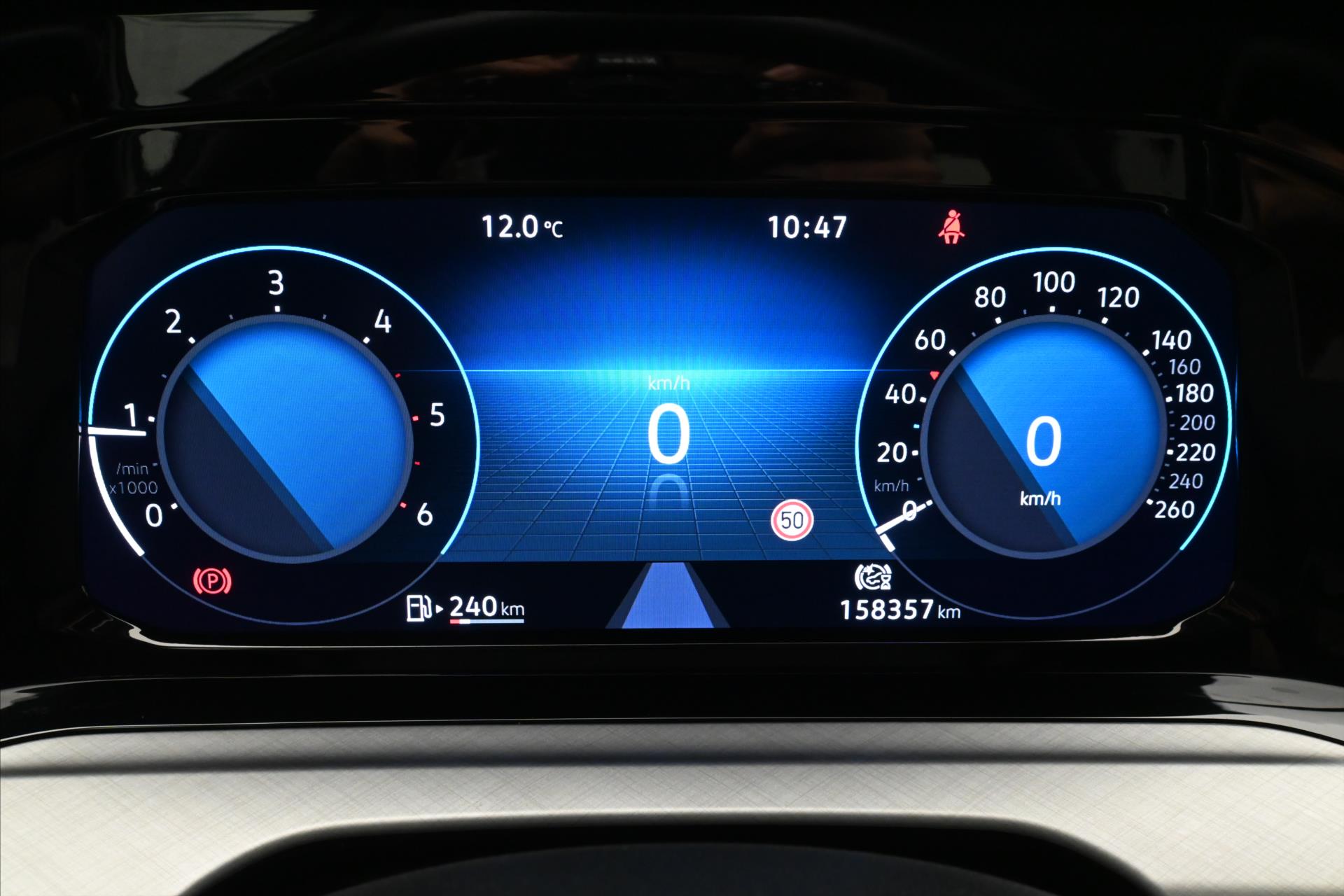 Hlavní fotografie vozu Volkswagen Golf 2,0 TDI 110kW Life LED Záruka až 5 let (17)