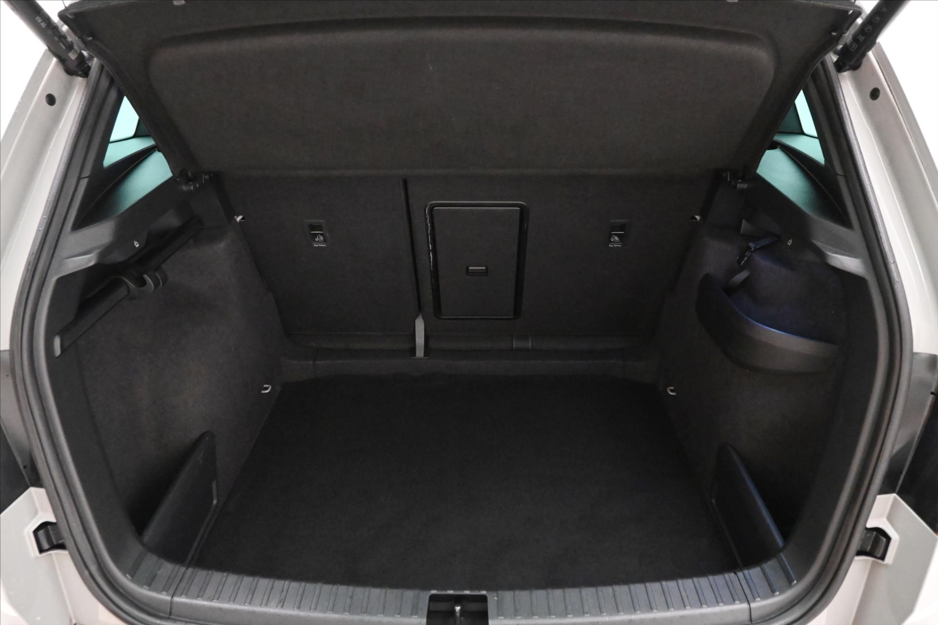 Main photo of the car Skoda Karoq 1.5 TSI 110kW Sportline Business Warranty up to 5 years (10)
