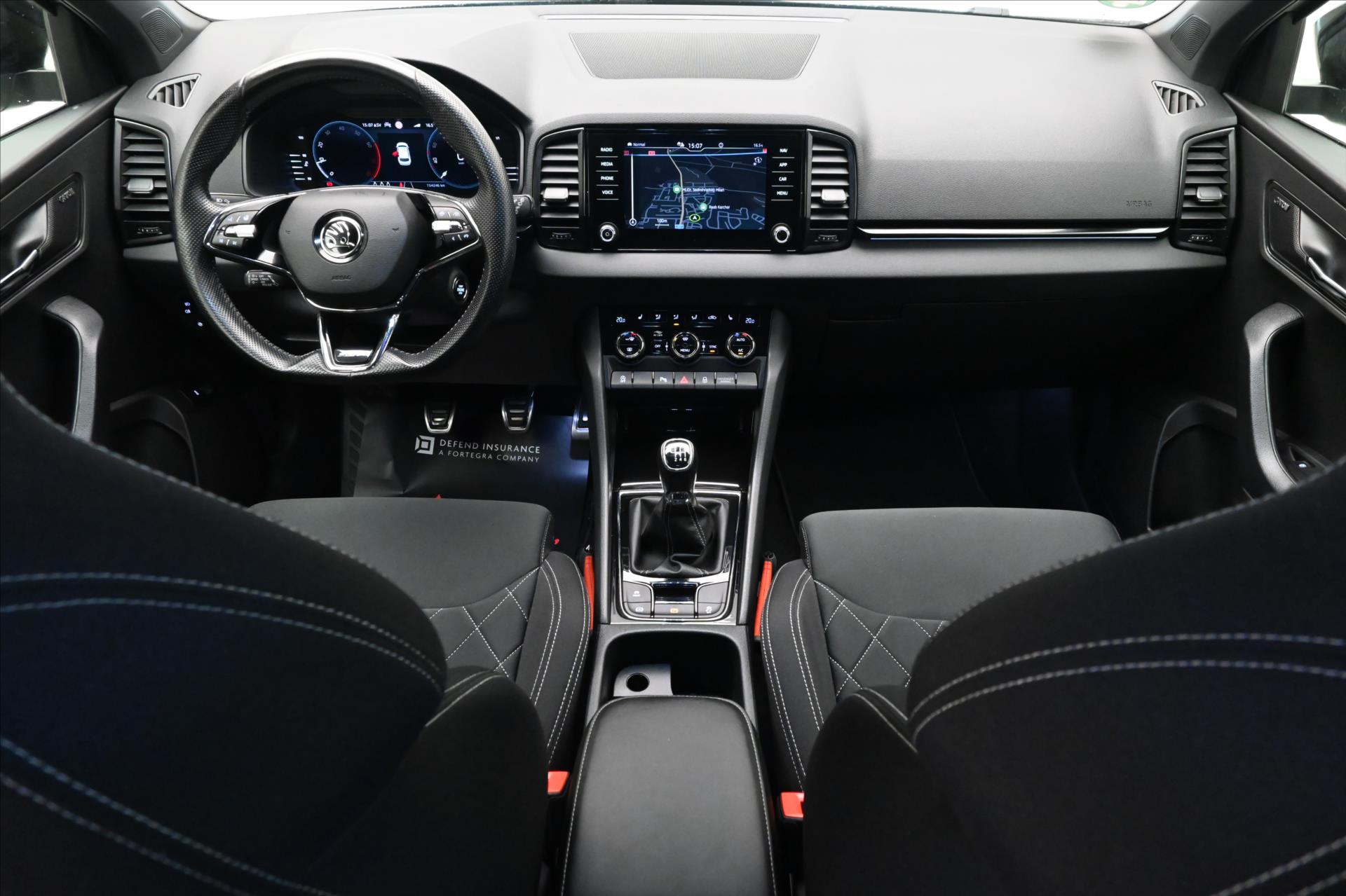 Main photo of the car Skoda Karoq 1.5 TSI 110kW Sportline Business Warranty up to 5 years (15)