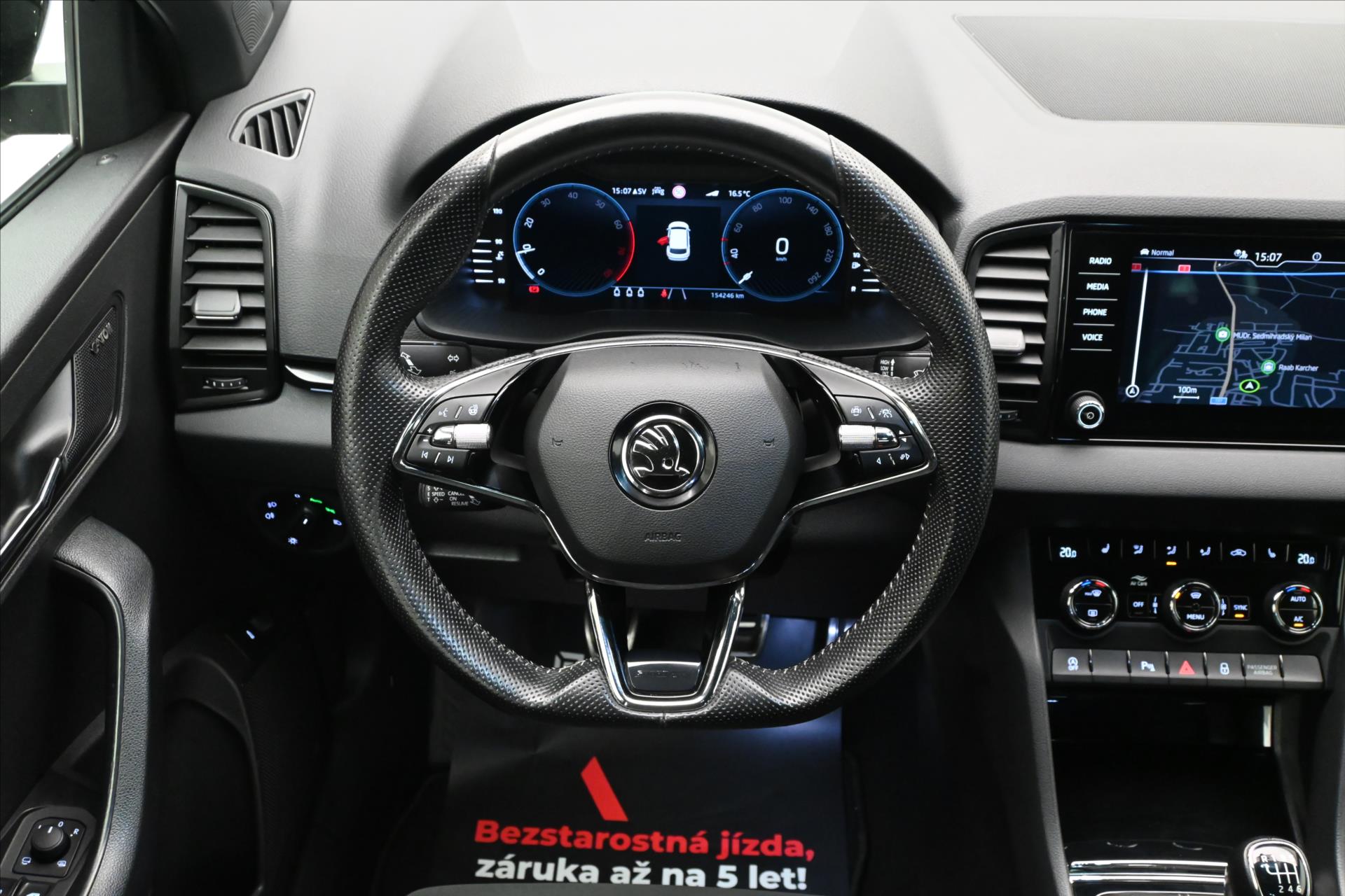 Main photo of the car Skoda Karoq 1.5 TSI 110kW Sportline Business Warranty up to 5 years (18)