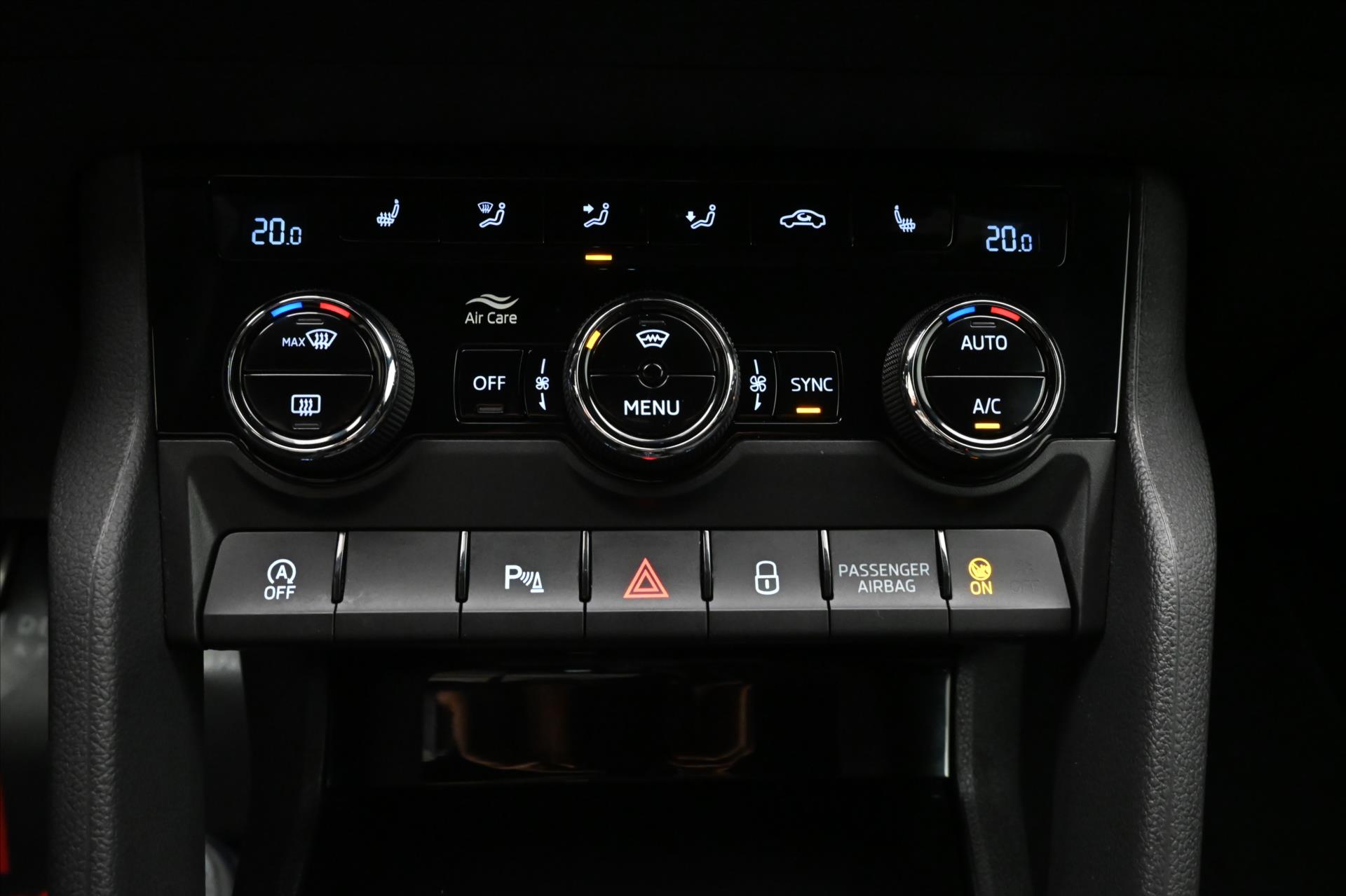 Main photo of the car Skoda Karoq 1.5 TSI 110kW Sportline Business Warranty up to 5 years (21)
