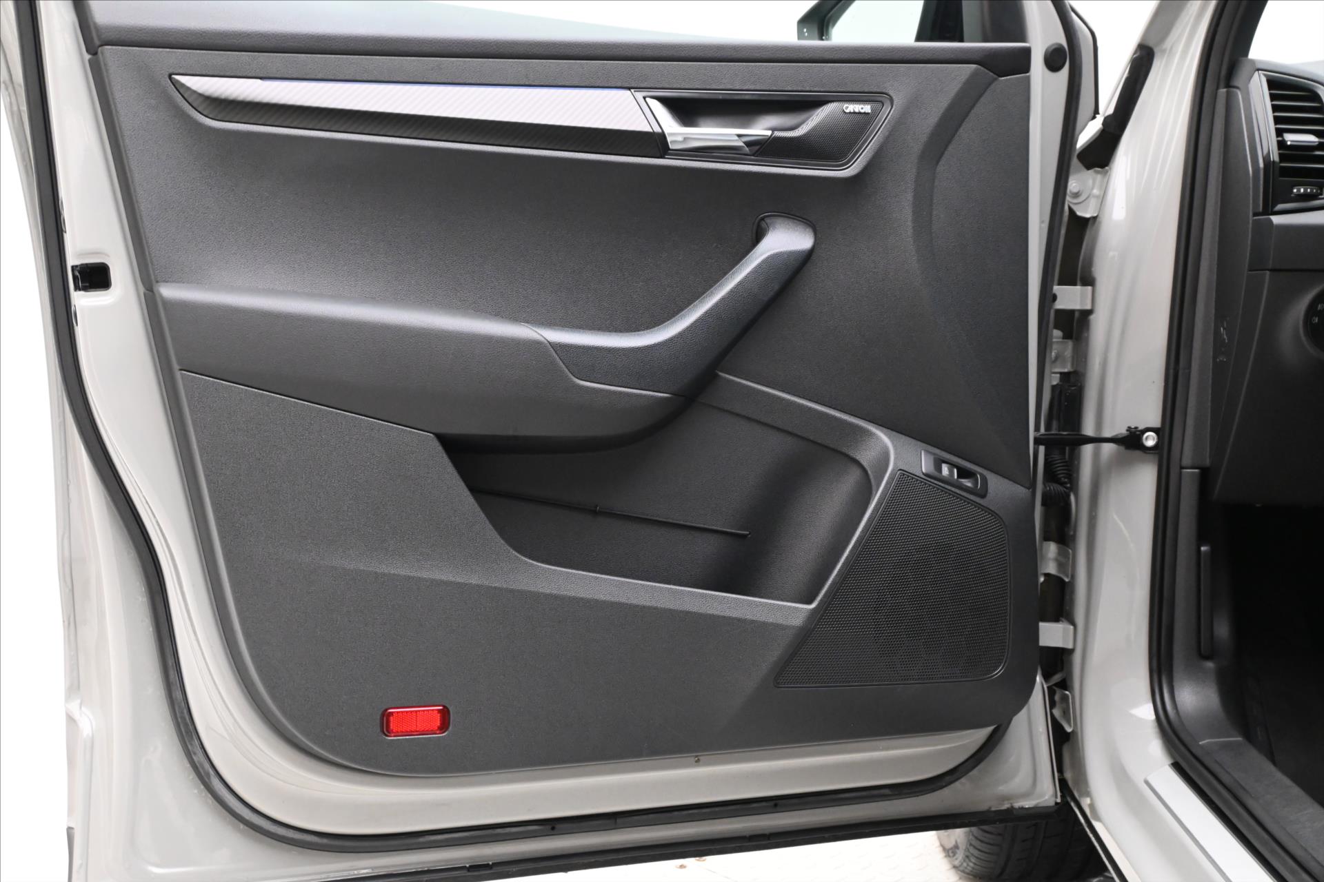 Main photo of the car Skoda Karoq 1.5 TSI 110kW Sportline Business Warranty up to 5 years (24)
