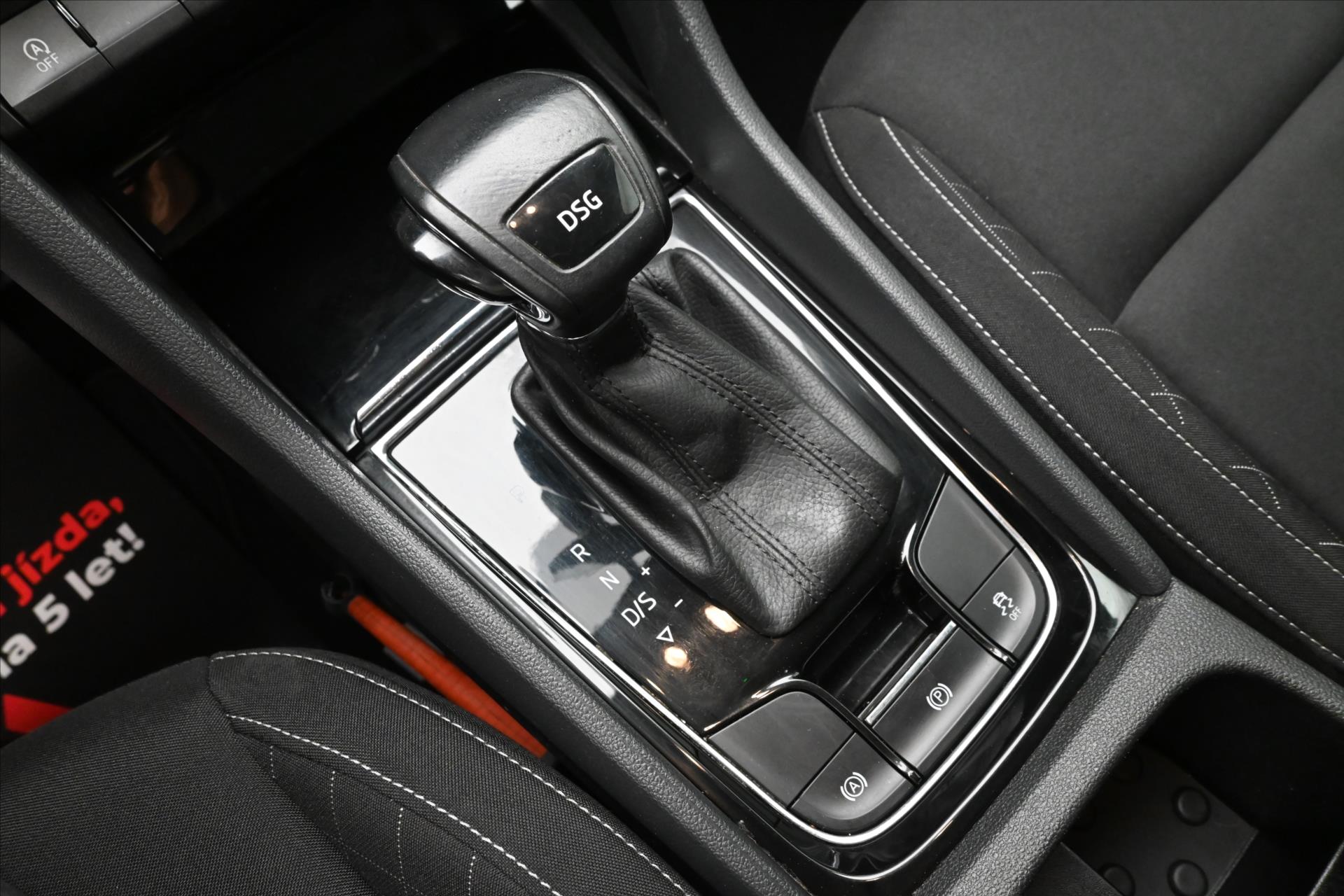 Main photo of the car Skoda Karoq 1.5 TSI 110kW DSG Business Warranty up to 5 years (22)