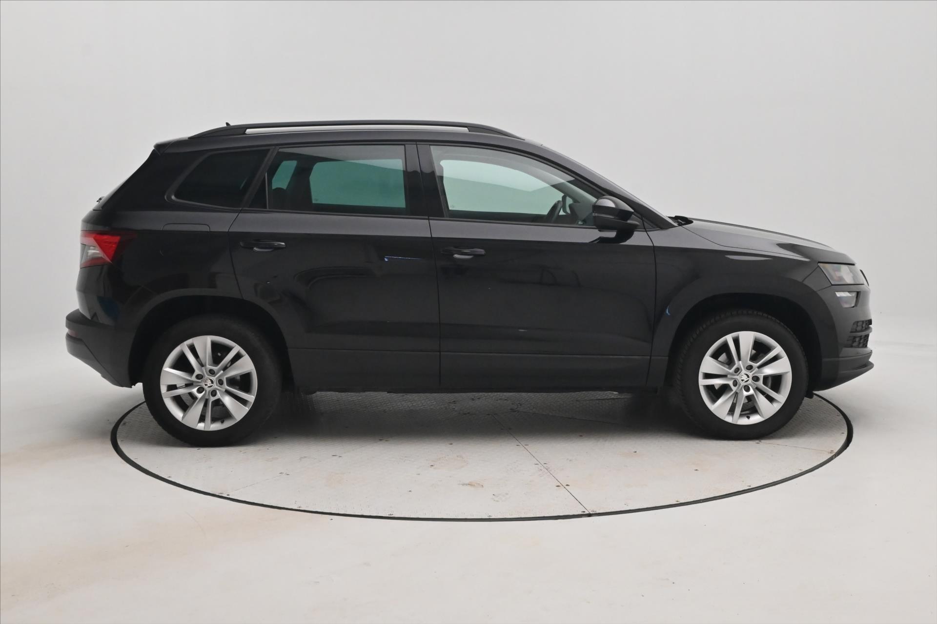 Main photo of the car Skoda Karoq 1.5 TSI 110kW DSG Business Warranty up to 5 years (4)
