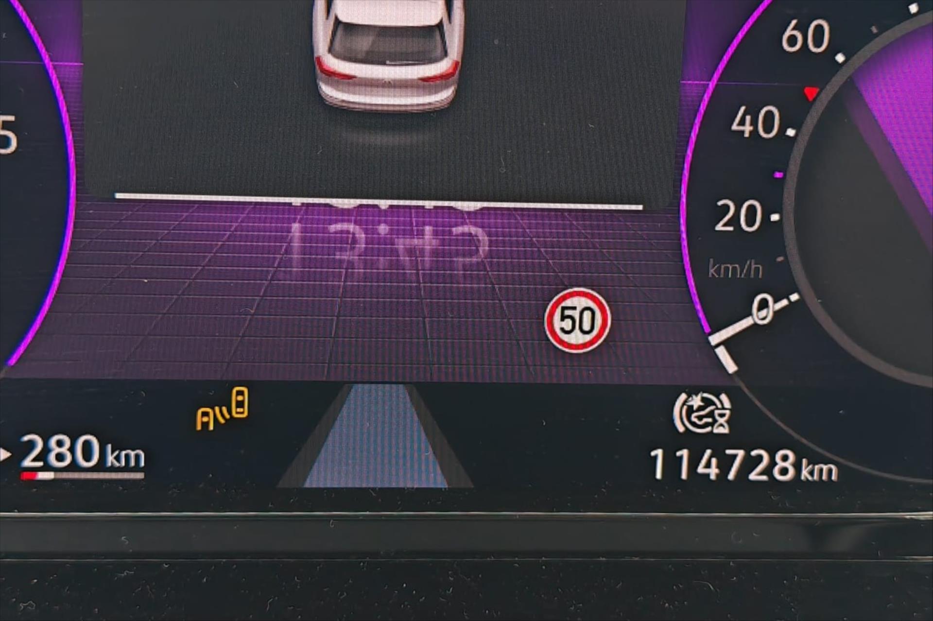 Hlavní fotografie vozu Volkswagen Golf 2,0 TDI 110kW Life VŮZ PŘIPRAVUJEME K PRODEJI (3)