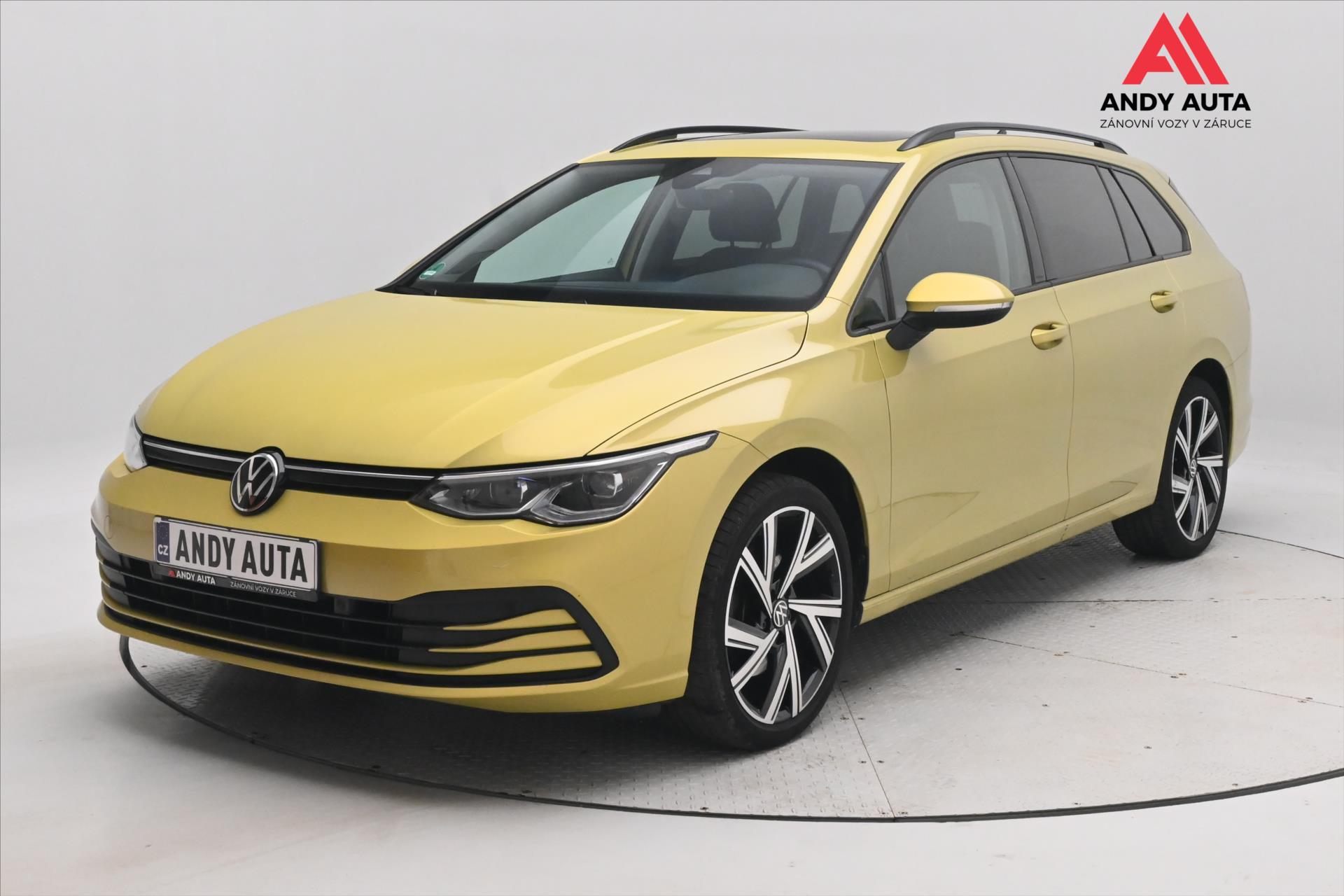 Volkswagen Golf 2,0 TDI 110kW Life Záruka až 5 let