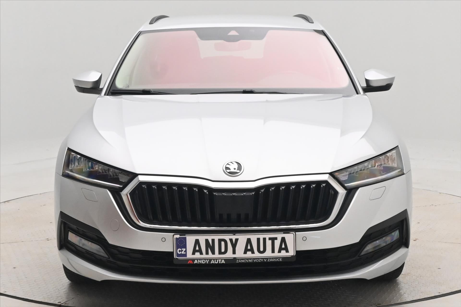 Hlavní fotografie vozu Škoda Octavia 2,0 TDI 110 kW DSG 4x4 NAVI Záruka až 5 let (3)