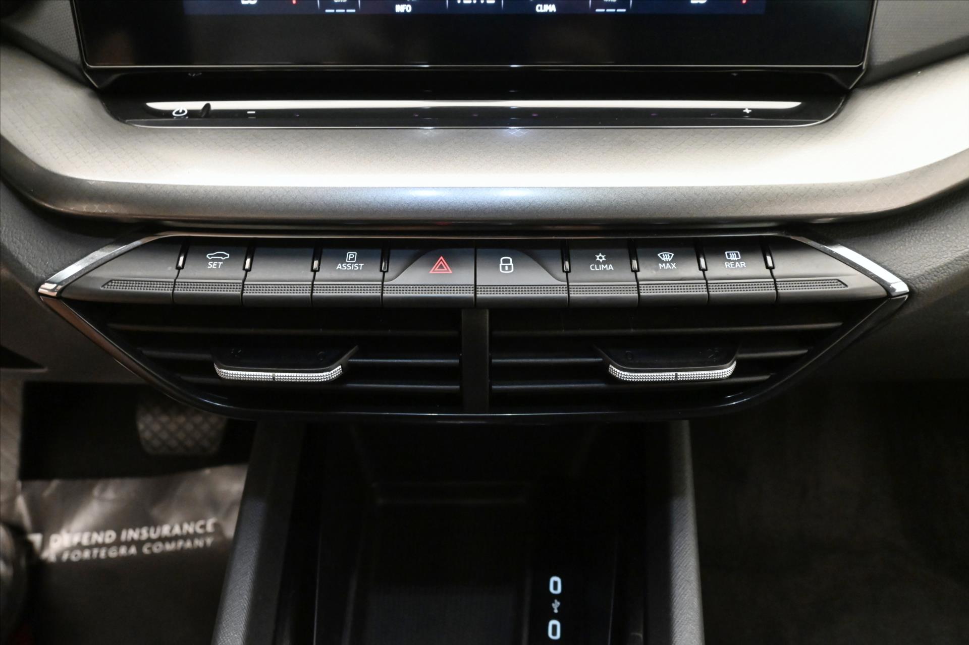 Hlavní fotografie vozu Škoda Octavia 2,0 TDI 110 kW DSG 4x4 NAVI Záruka až 5 let (22)