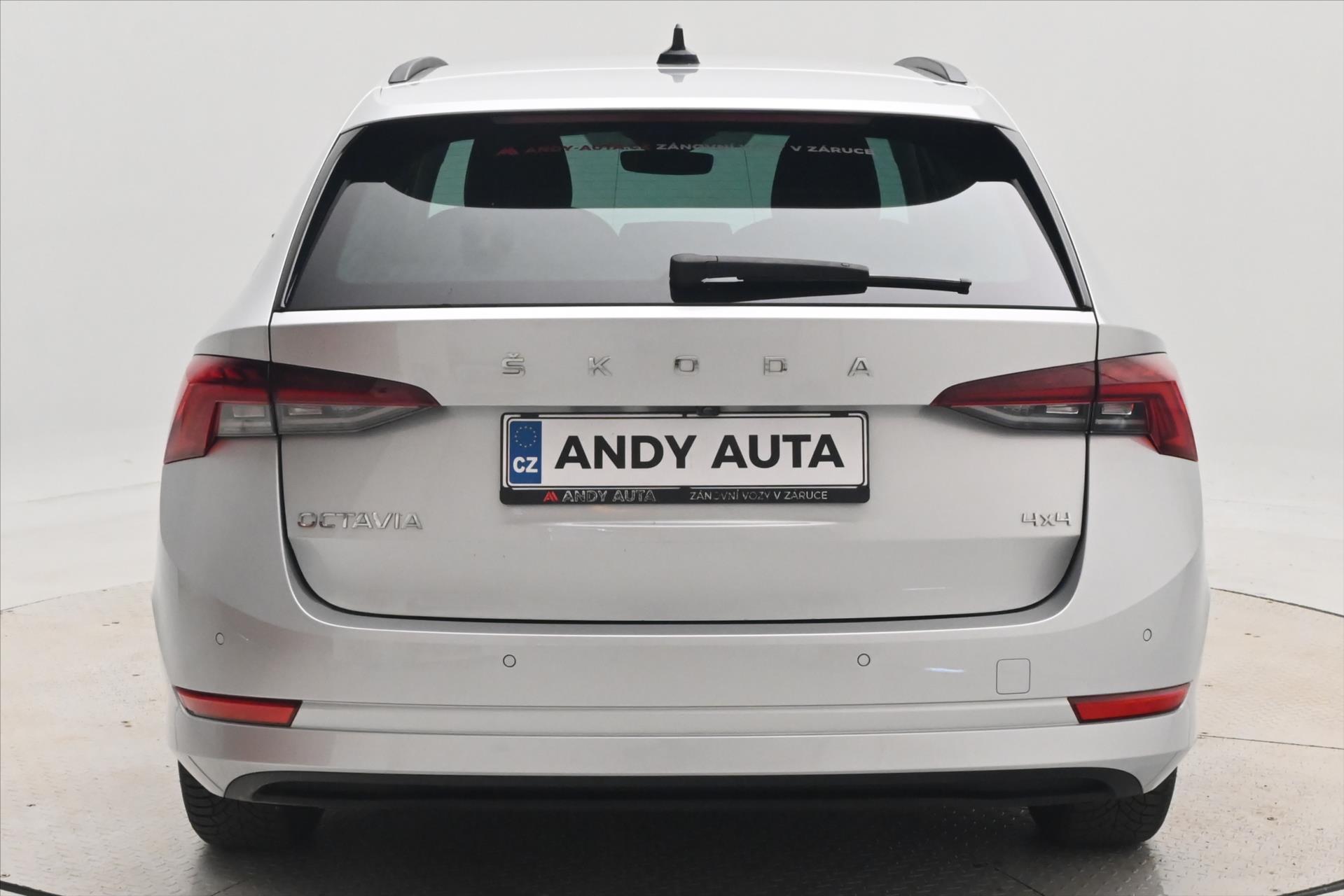 Hlavní fotografie vozu Škoda Octavia 2,0 TDI 110 kW DSG 4x4 NAVI Záruka až 5 let (7)