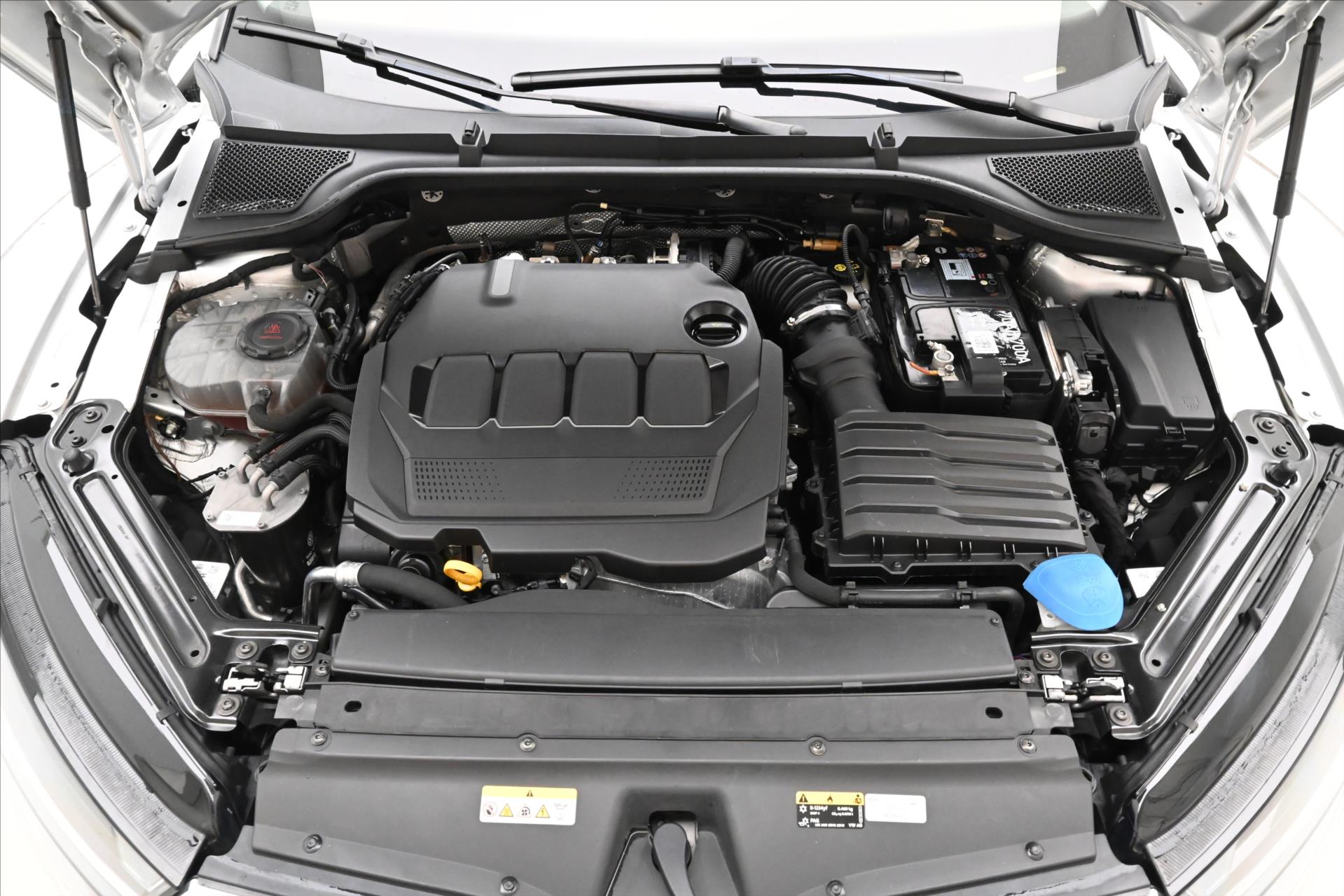 Hlavní fotografie vozu Škoda Octavia 2,0 TDI 110 kW DSG 4x4 NAVI Záruka až 5 let (10)