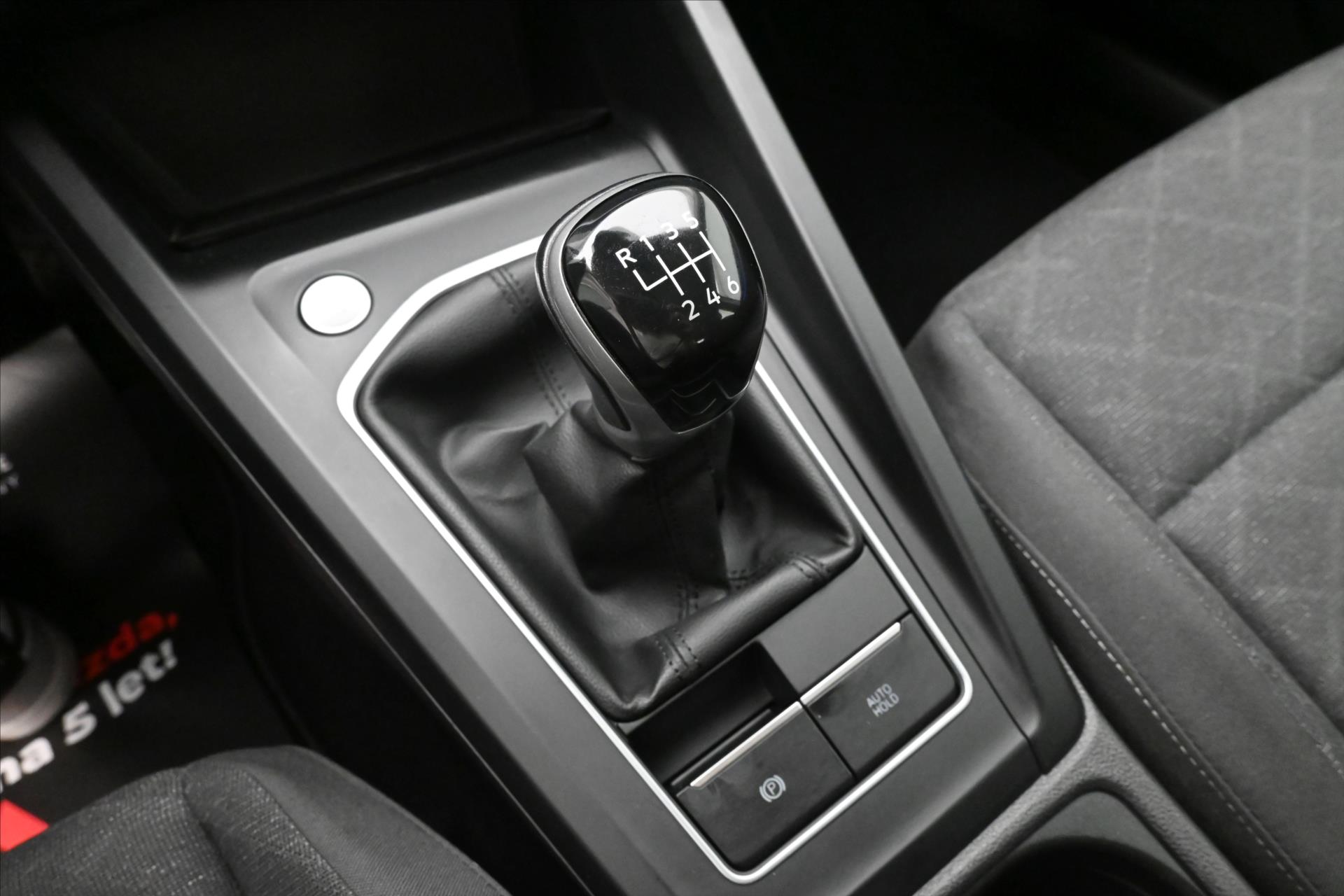 Hlavní fotografie vozu Volkswagen Golf 2,0 TDI 85 kW Life Záruka až 5 let (23)