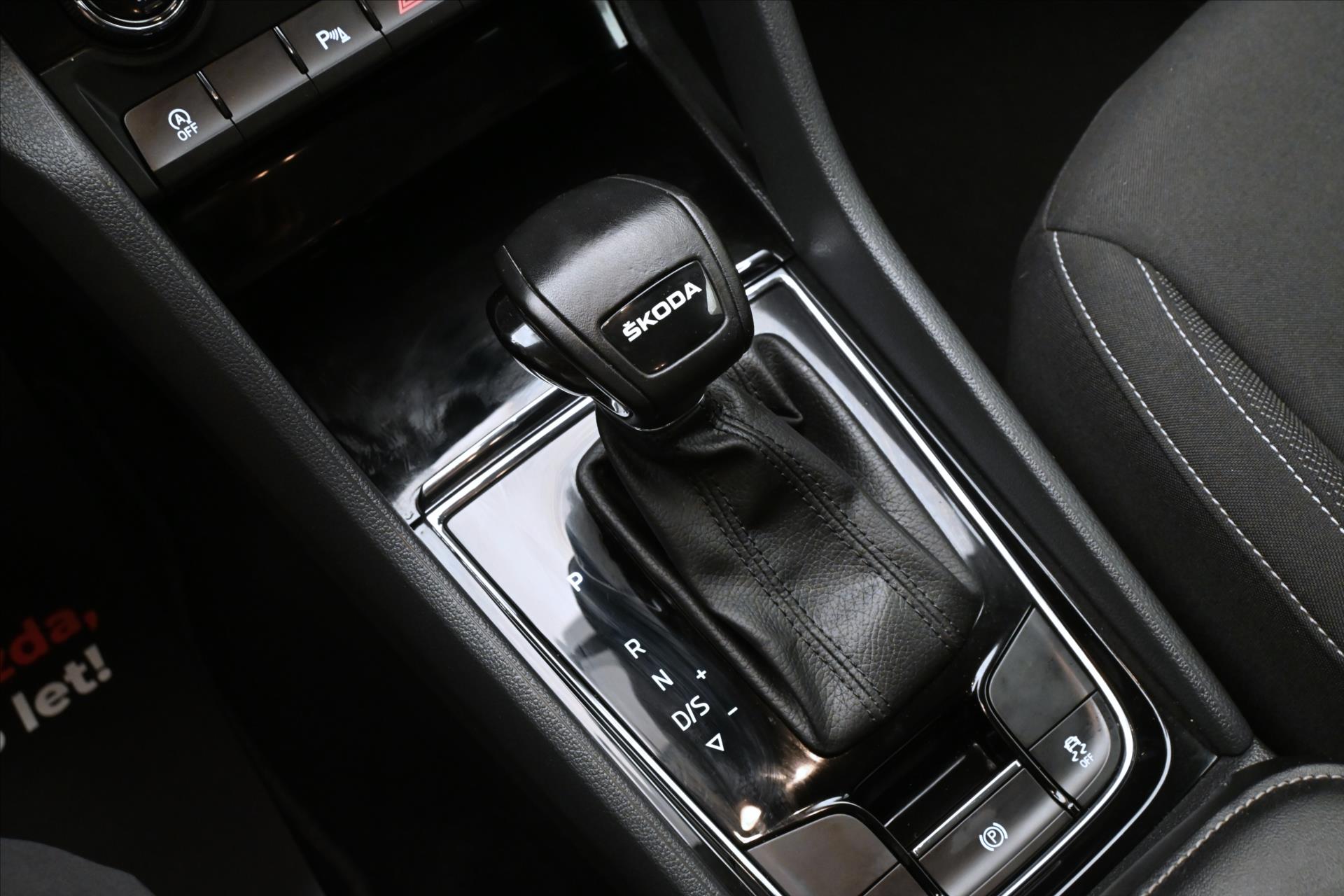 Hlavní fotografie vozu Škoda Karoq 2,0 TDI 85 kW DSG Ambition Záruka až 5 let (22)