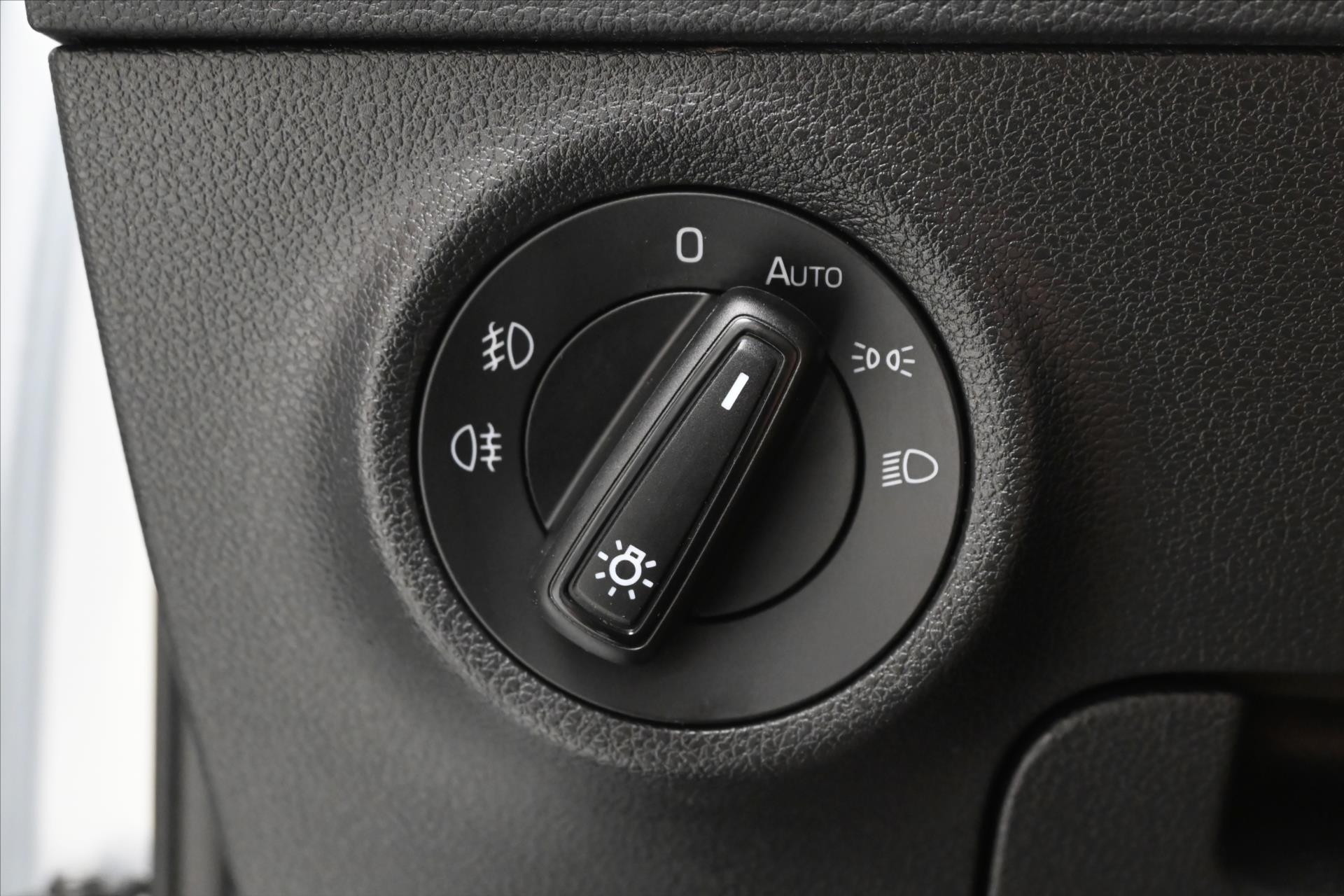 Hlavní fotografie vozu Škoda Karoq 2,0 TDI 85 kW DSG EL.KUFR Záruka až 5 let (27)
