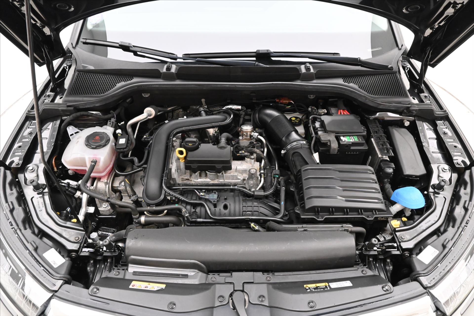 Hlavní fotografie vozu Škoda Kamiq 1,0 TSI 81kW DSG Ambition Záruka až 5 let (9)