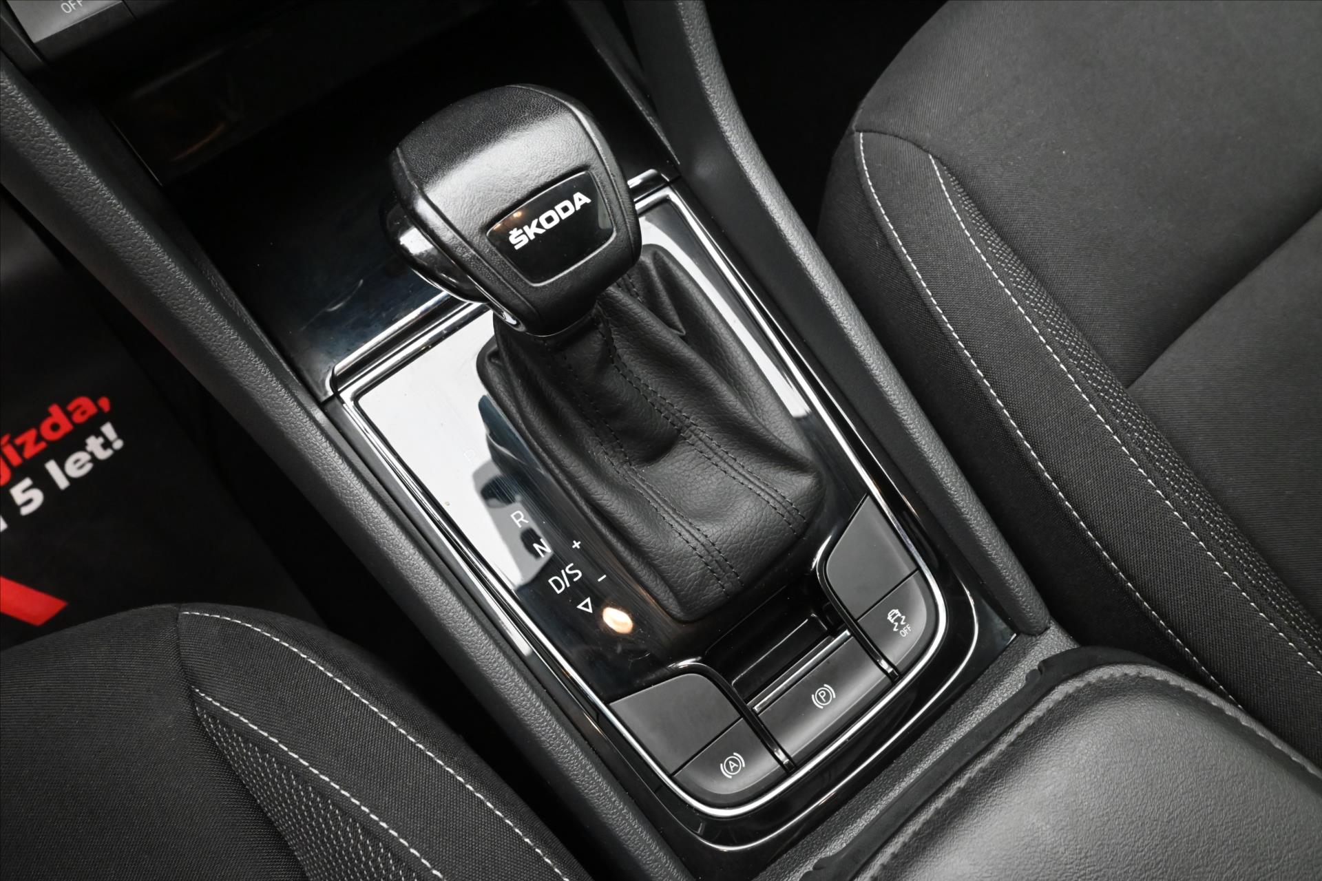 Hlavní fotografie vozu Škoda Karoq 2,0 TDI 85kW DSG Ambition Záruka až 5 let (22)