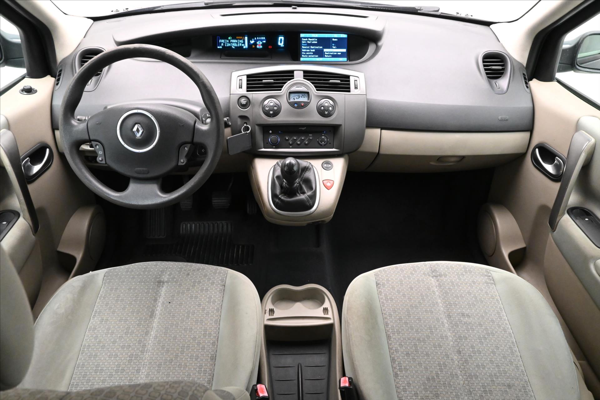 Hlavní fotografie vozu Renault Scénic 1,5 dCi 78 KW  Grand (15)