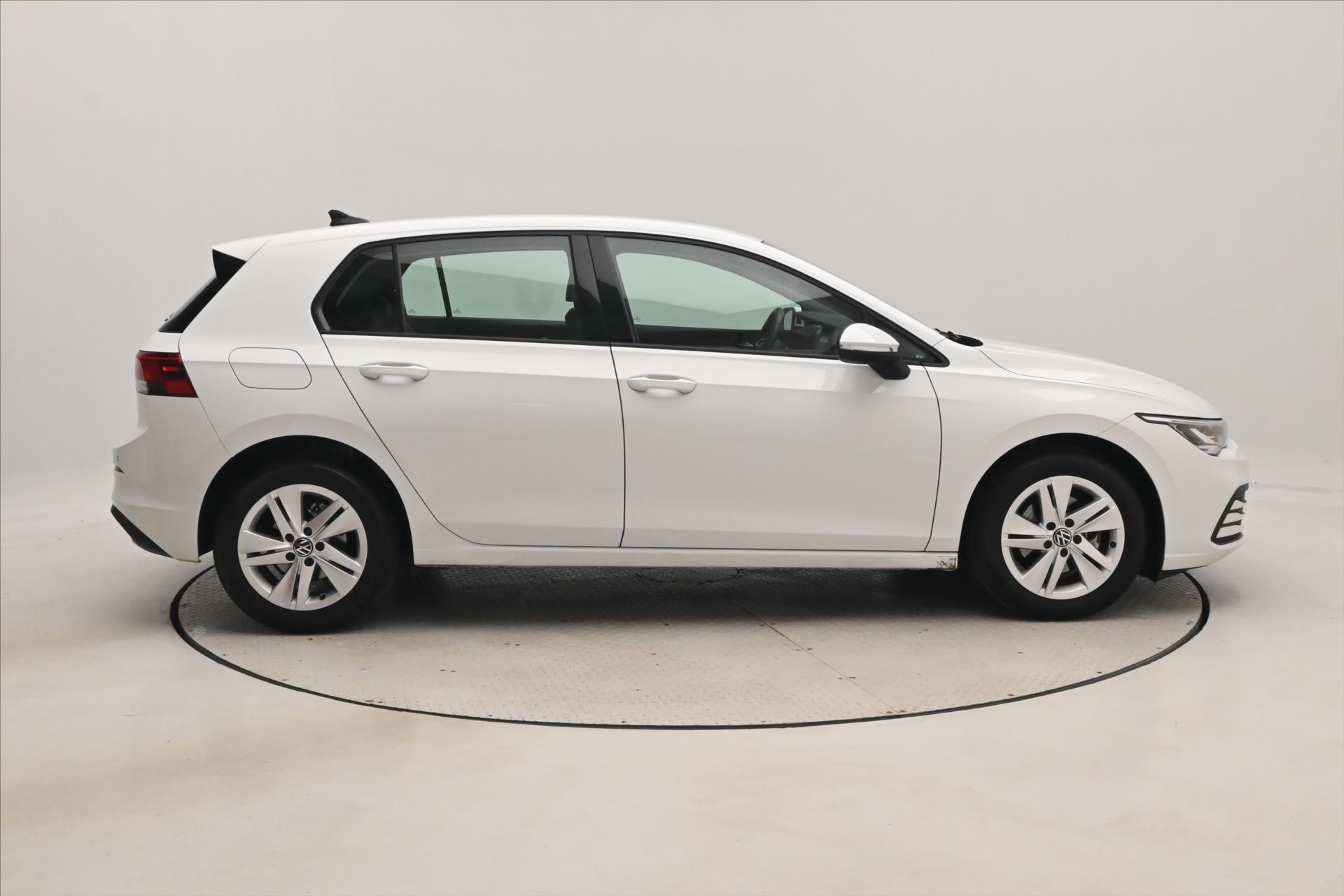 Hlavní fotografie vozu Volkswagen Golf 2,0 TDI 110 kW Life Záruka až 5 let (4)