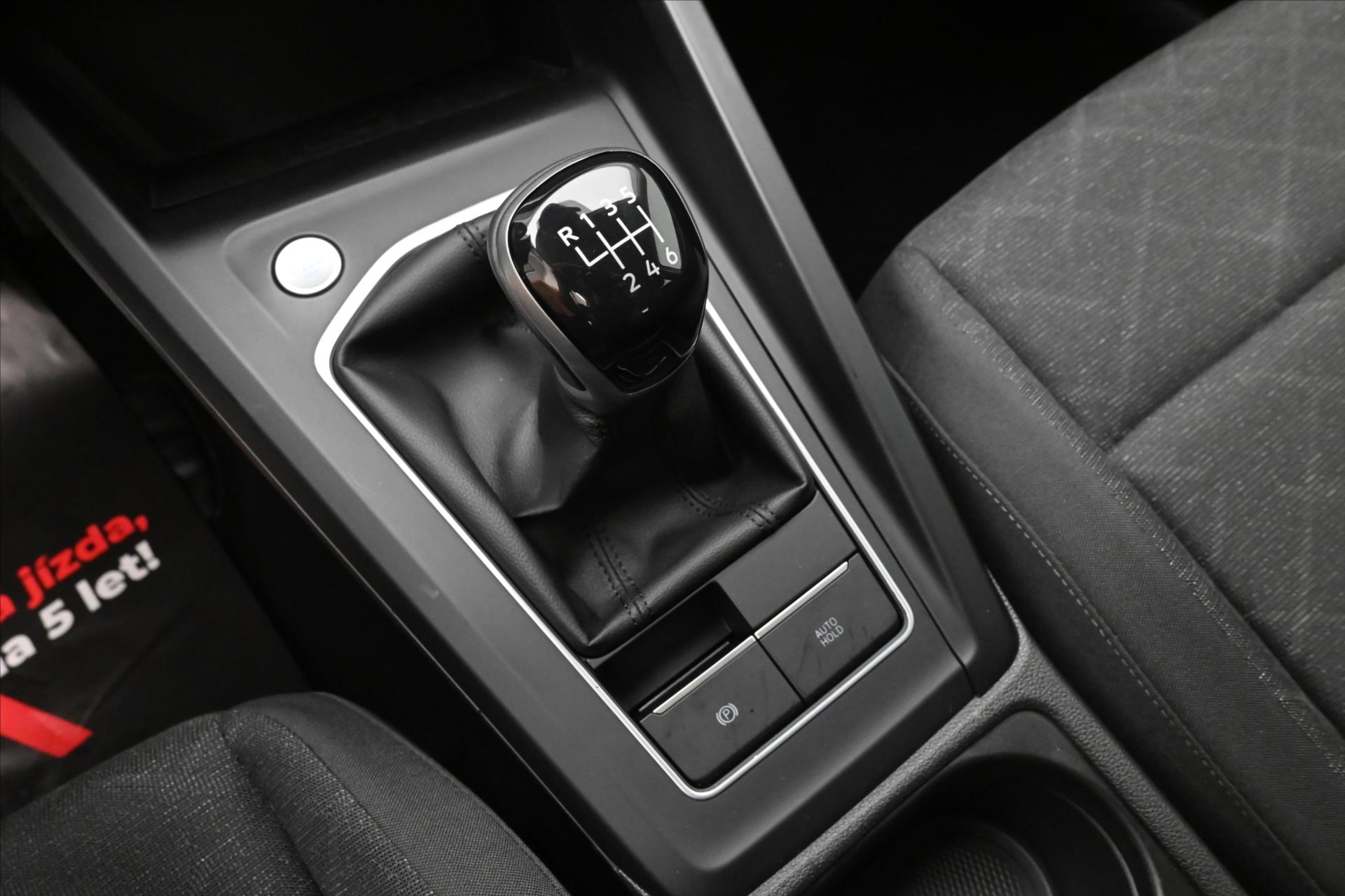 Hlavní fotografie vozu Volkswagen Golf 2,0 TDI 85 kW Life Záruka až 5 let (22)