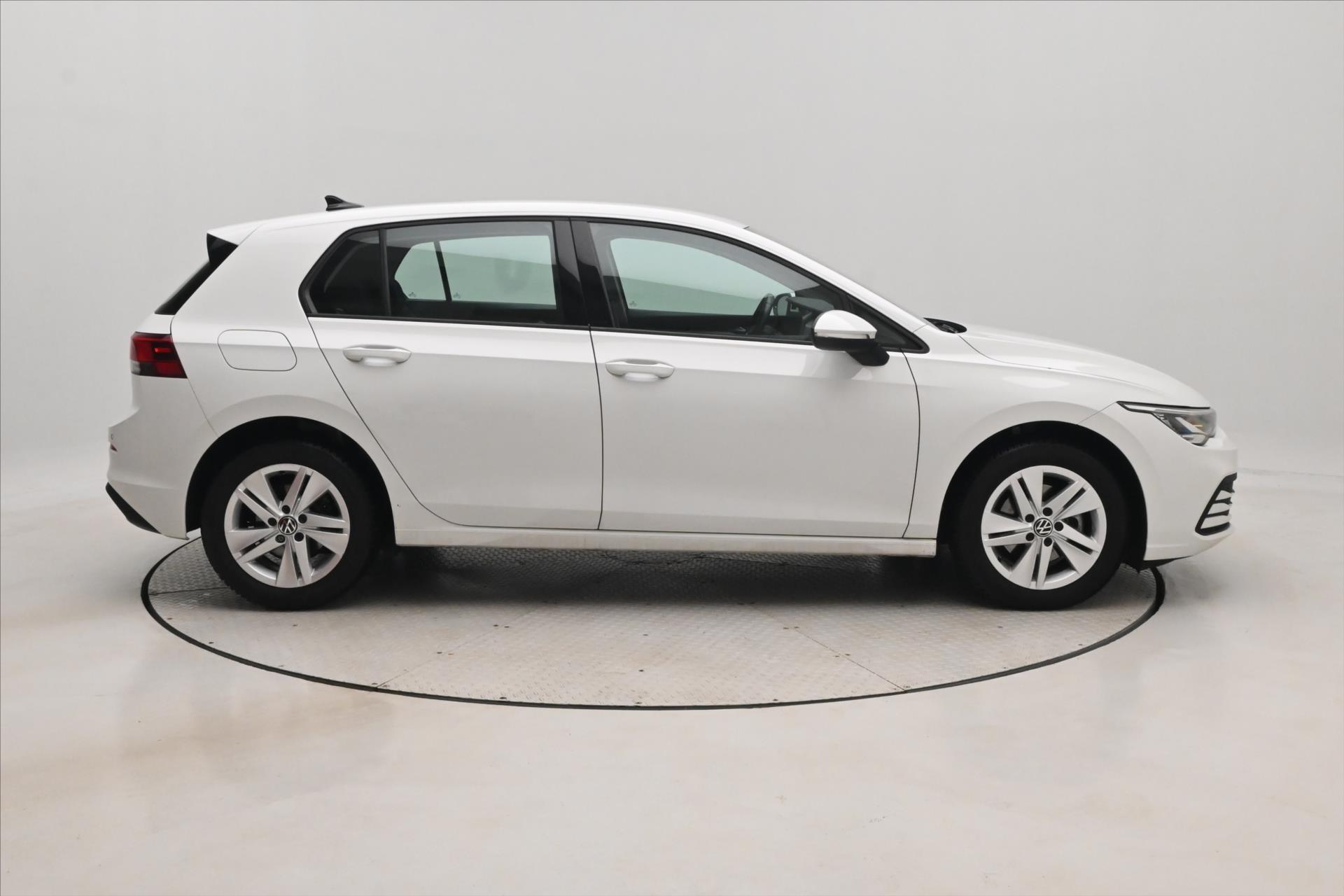 Hlavní fotografie vozu Volkswagen Golf 2,0 TDI 85 kW Life Záruka až 5 let (4)