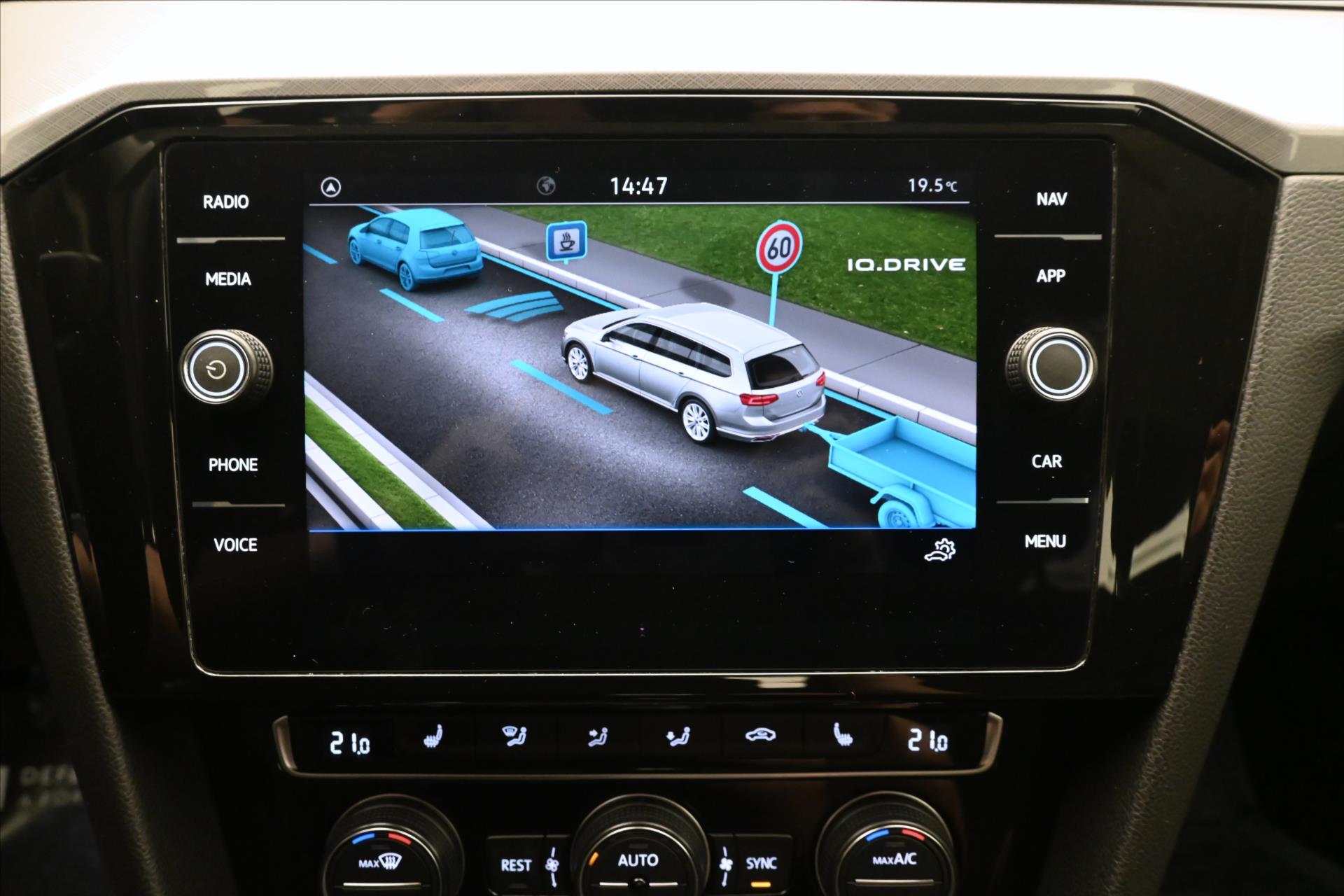 Hlavní fotografie vozu Volkswagen Passat 2,0 TDI 110kW Business Záruka až 5 let (19)