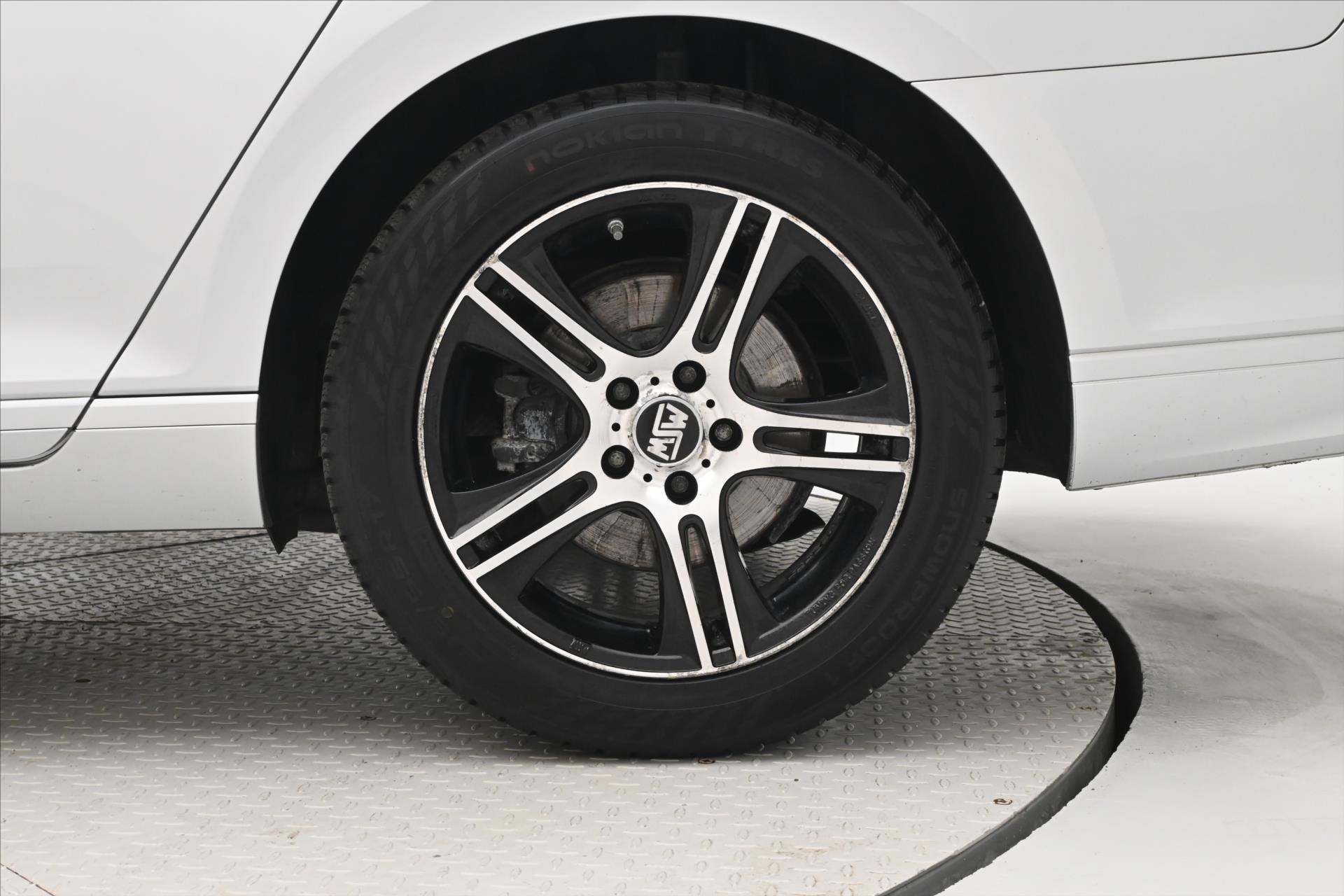 Hlavní fotografie vozu Volkswagen Passat 2,0 TDI 110kW Business Záruka až 5 let (32)