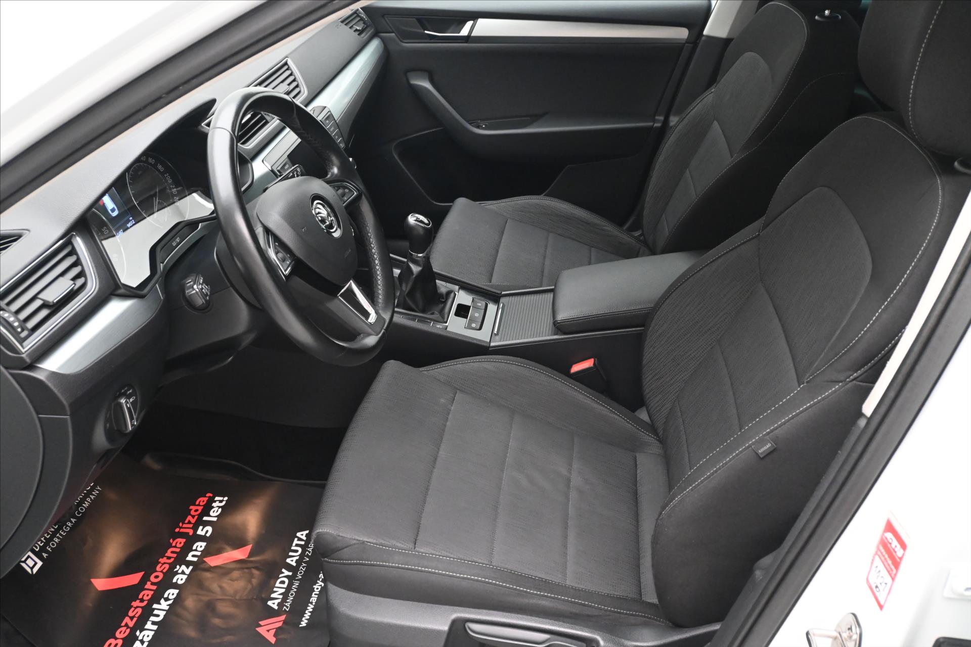 Hlavní fotografie vozu Škoda Superb 1,6 TDI 88 kW NAVI Ambition Záruka až 5 let (13)