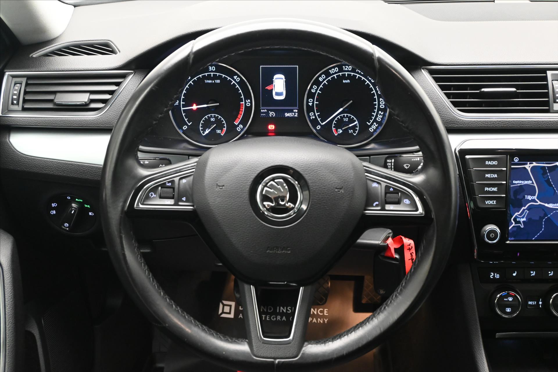 Hlavní fotografie vozu Škoda Superb 1,6 TDI 88 kW NAVI Ambition Záruka až 5 let (18)