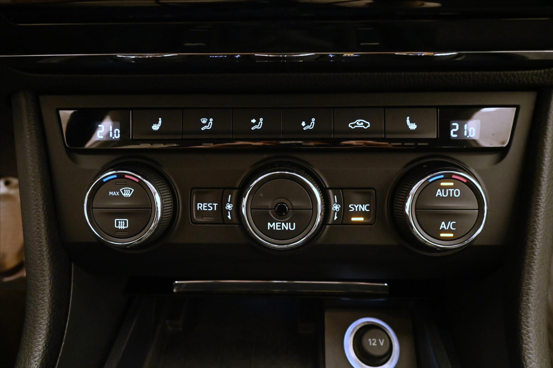 Hlavní fotografie vozu Škoda Superb 1,6 TDI 88 kW NAVI Ambition Záruka až 5 let (20)