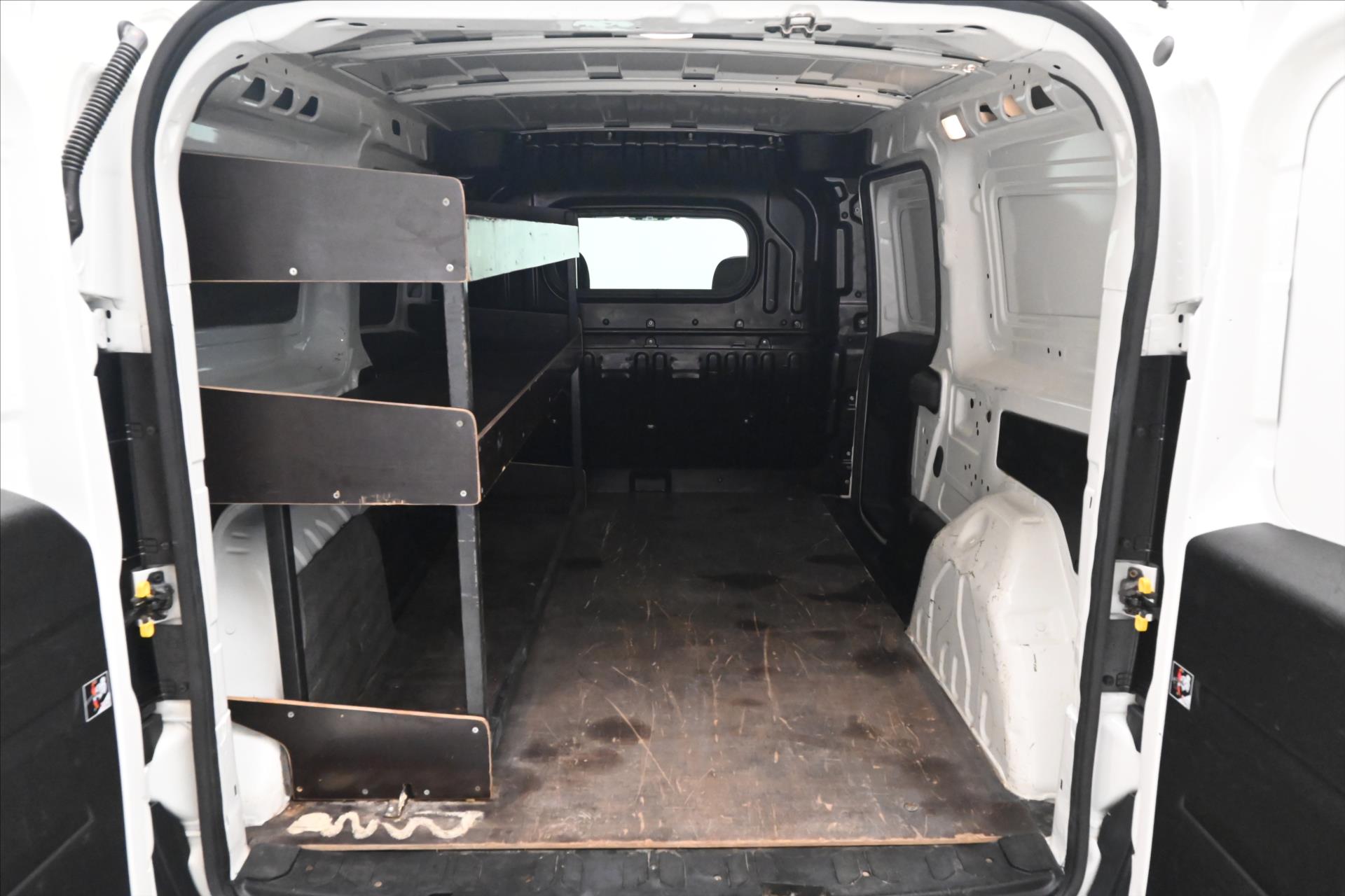 Hlavní fotografie vozu Fiat Dobló 1,6 JTD 77 kW Záruka až 5 let (10)