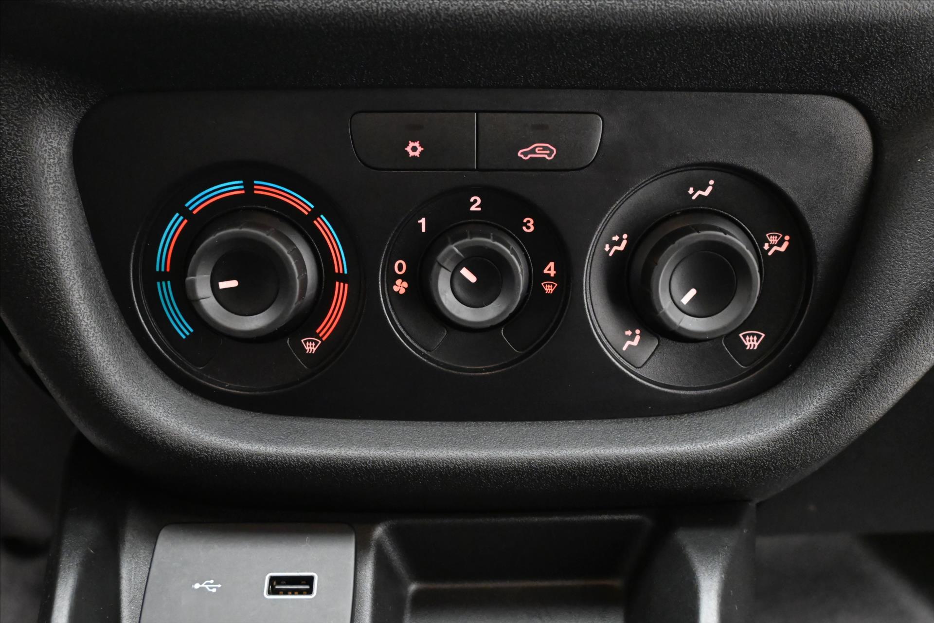 Hlavní fotografie vozu Fiat Dobló 1,6 JTD 77 kW Záruka až 5 let (20)