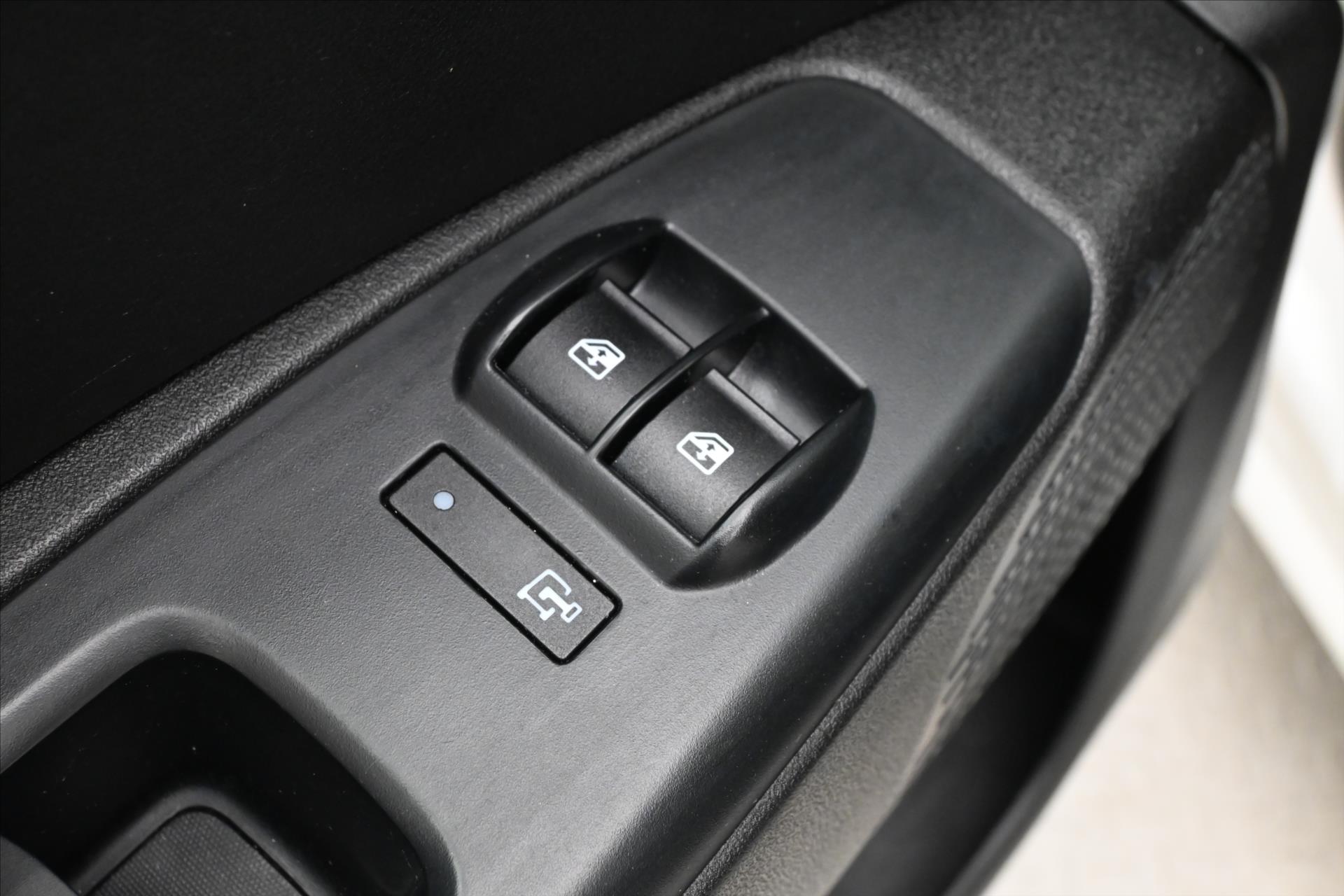 Hlavní fotografie vozu Fiat Dobló 1,6 JTD 77 kW Záruka až 5 let (23)